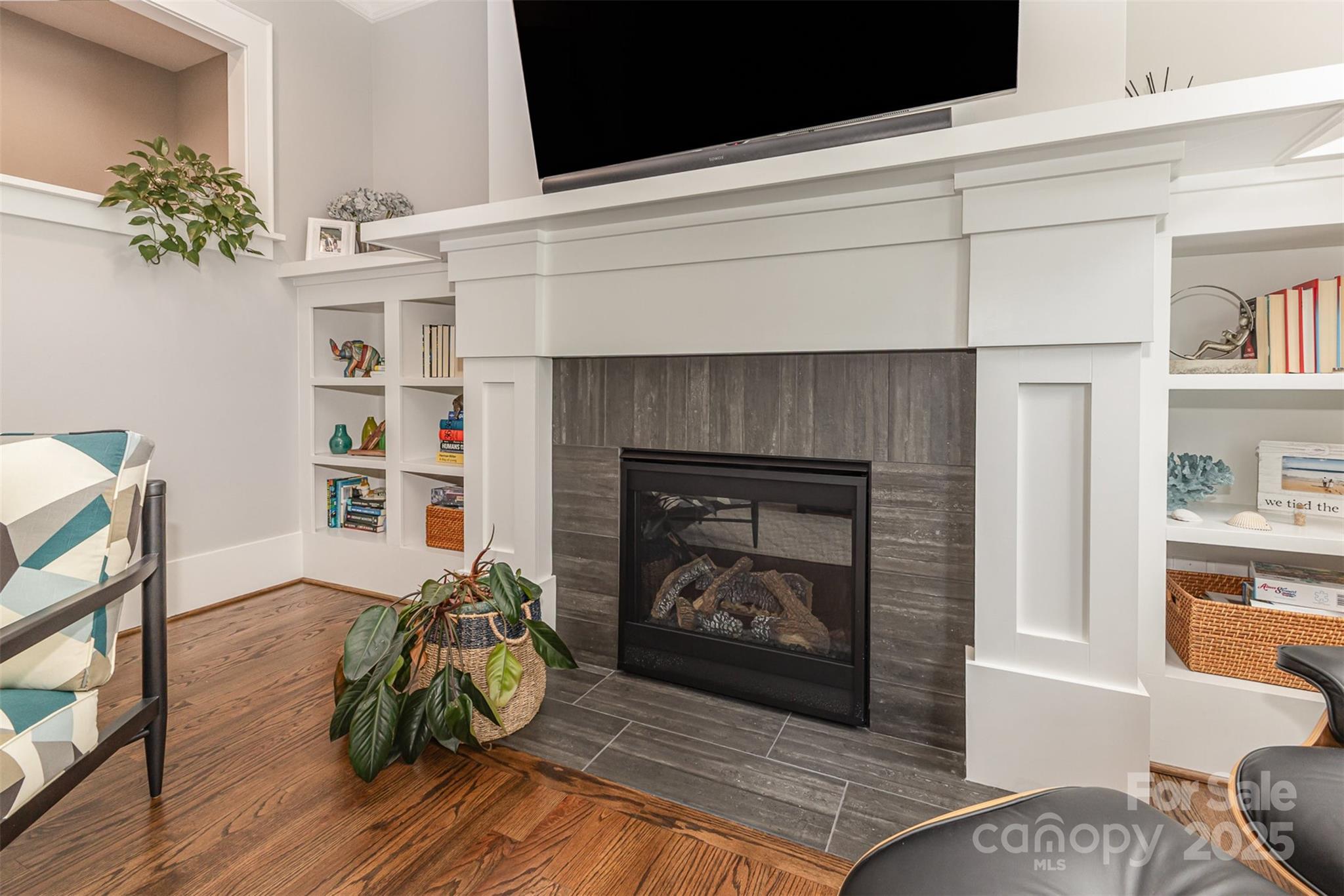 2938 Hillside Springs Drive