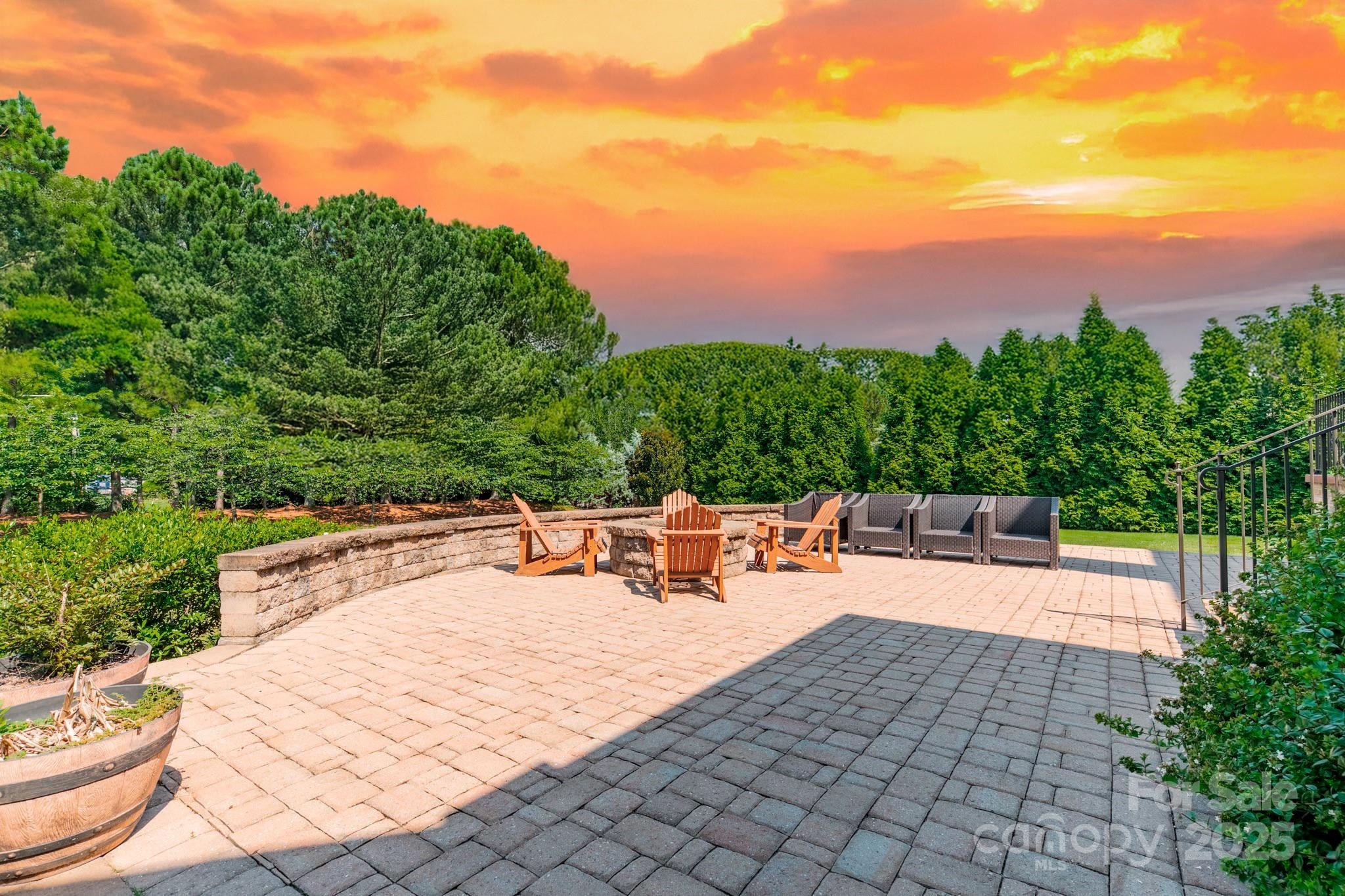 802 Capington Lane