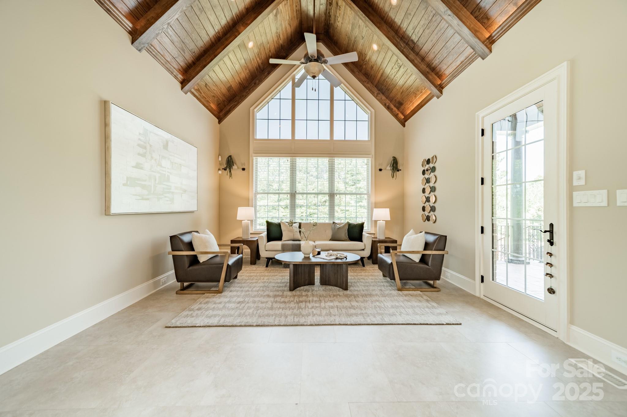 802 Capington Lane