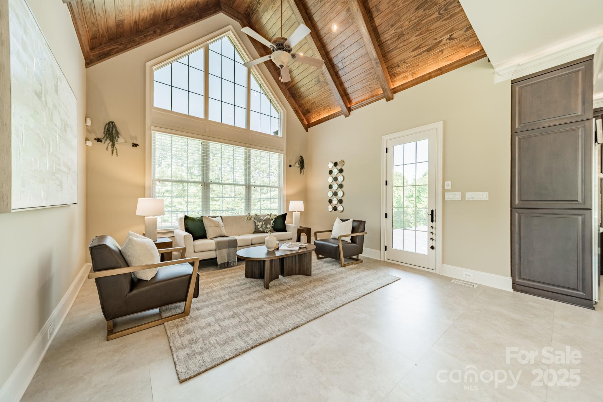 802 Capington Lane