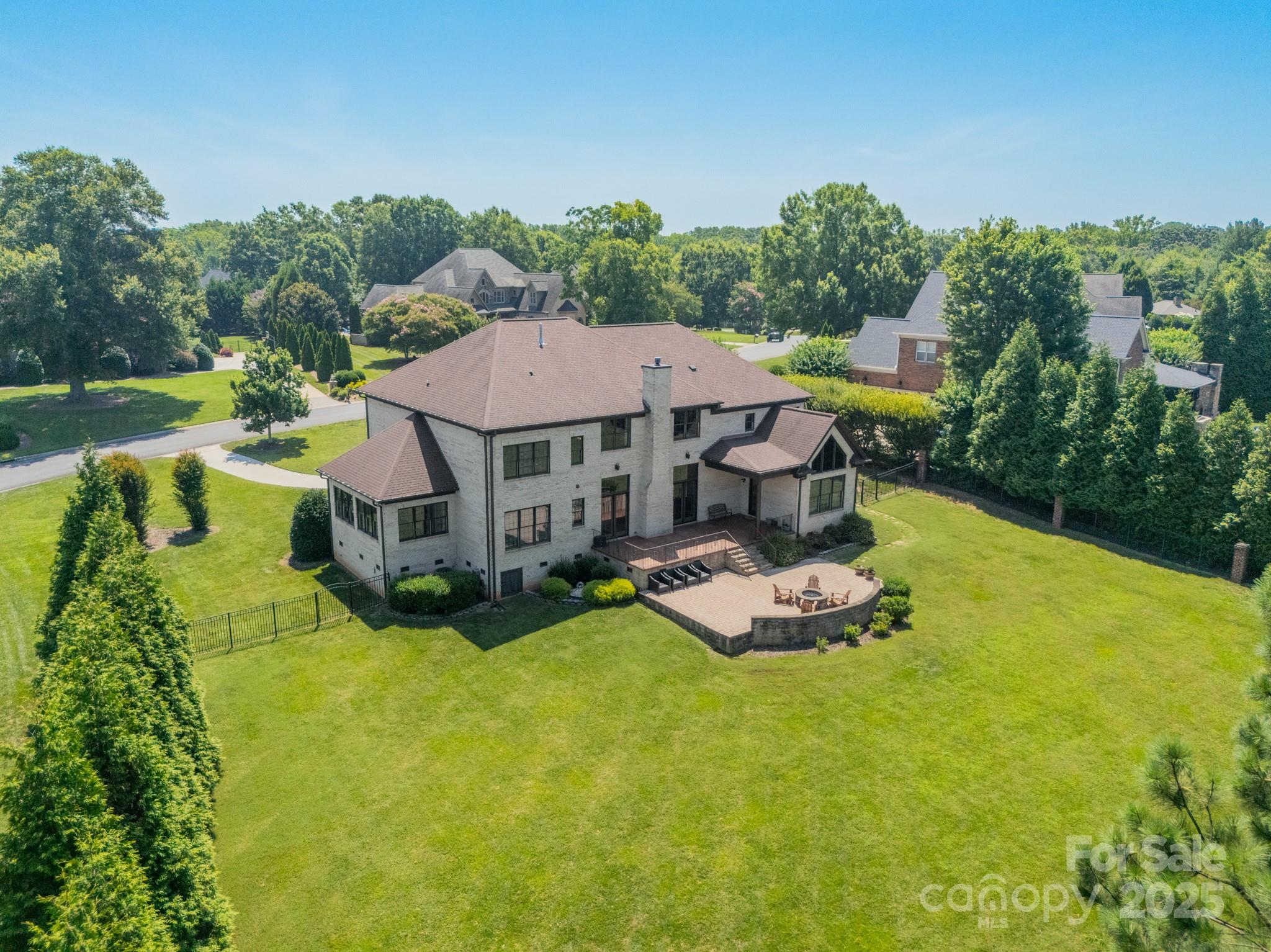802 Capington Lane