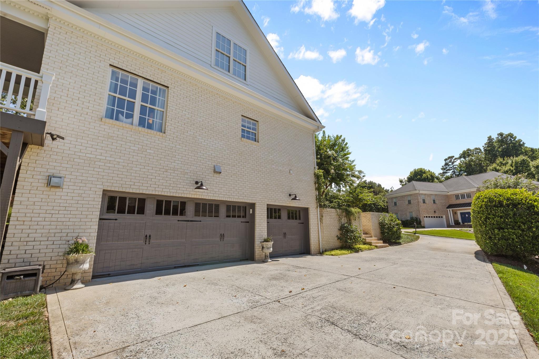 9012 Arrington Manor Place