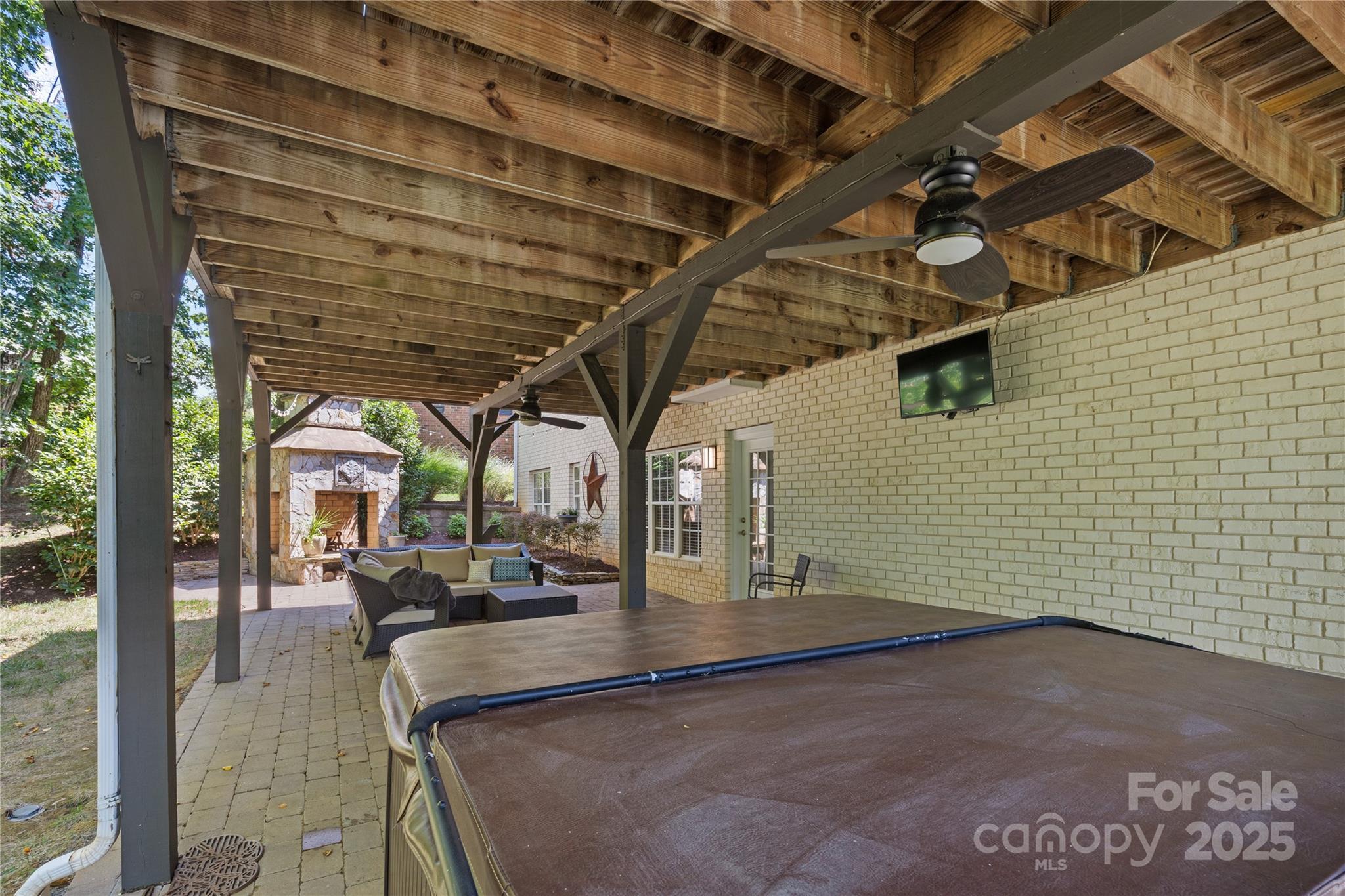 9012 Arrington Manor Place