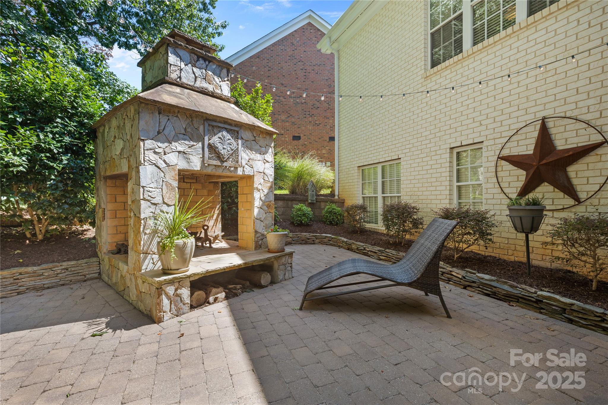 9012 Arrington Manor Place