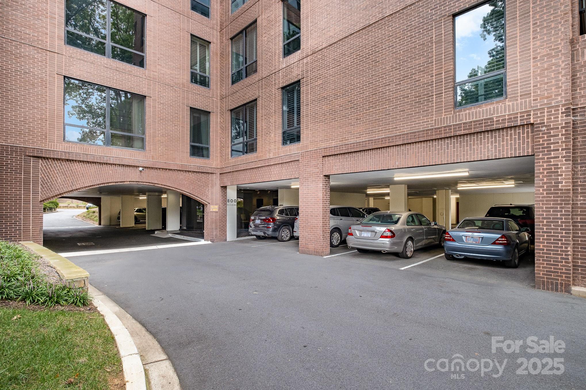 830 Cherokee Road