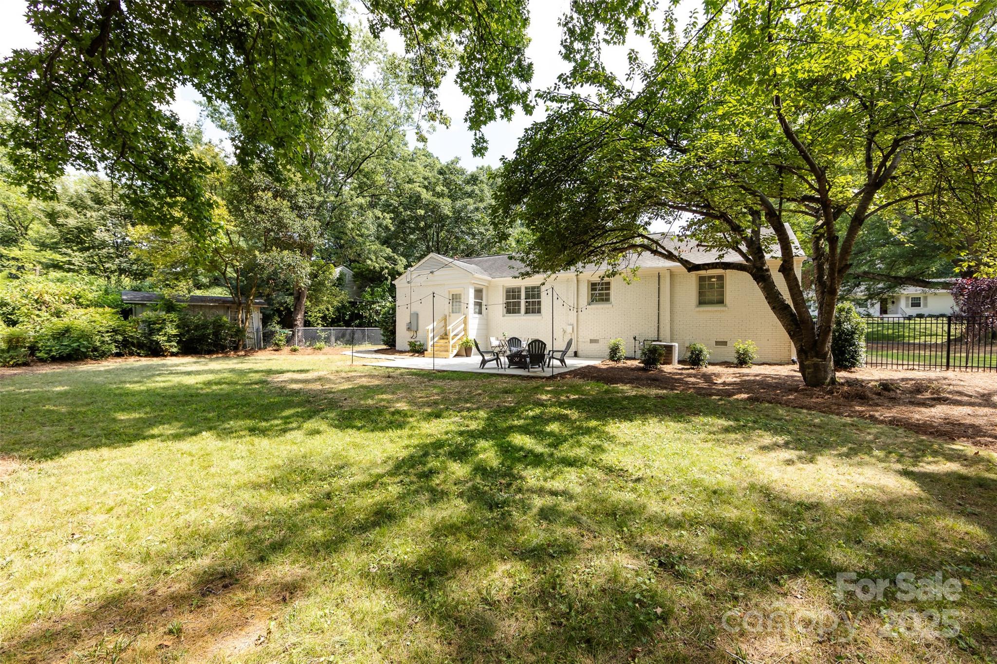 5815 Wedgewood Drive
