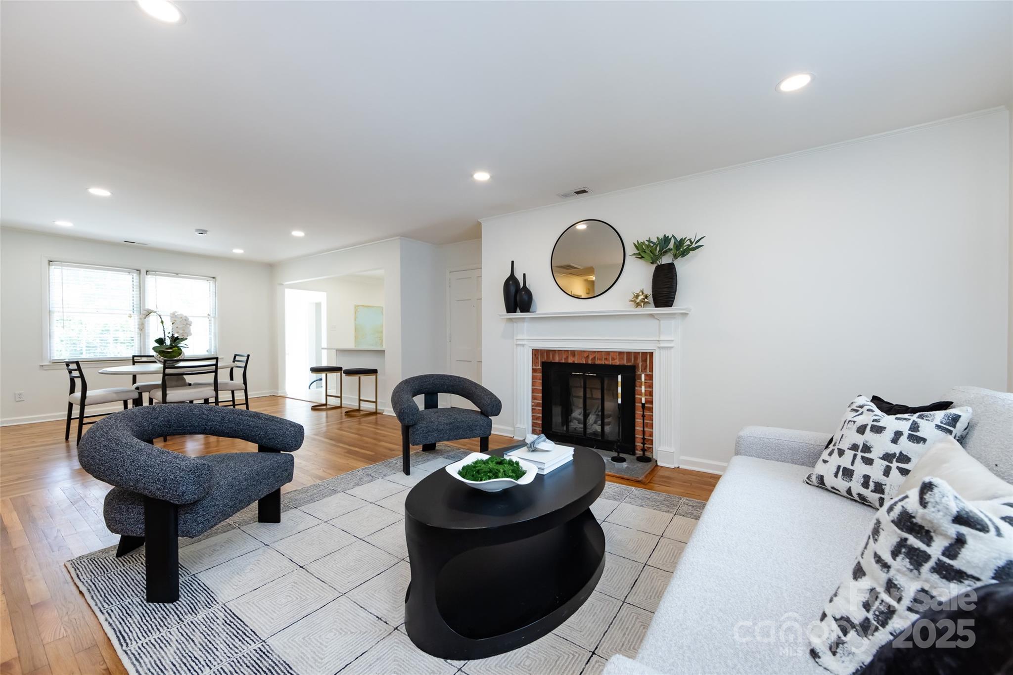 5815 Wedgewood Drive