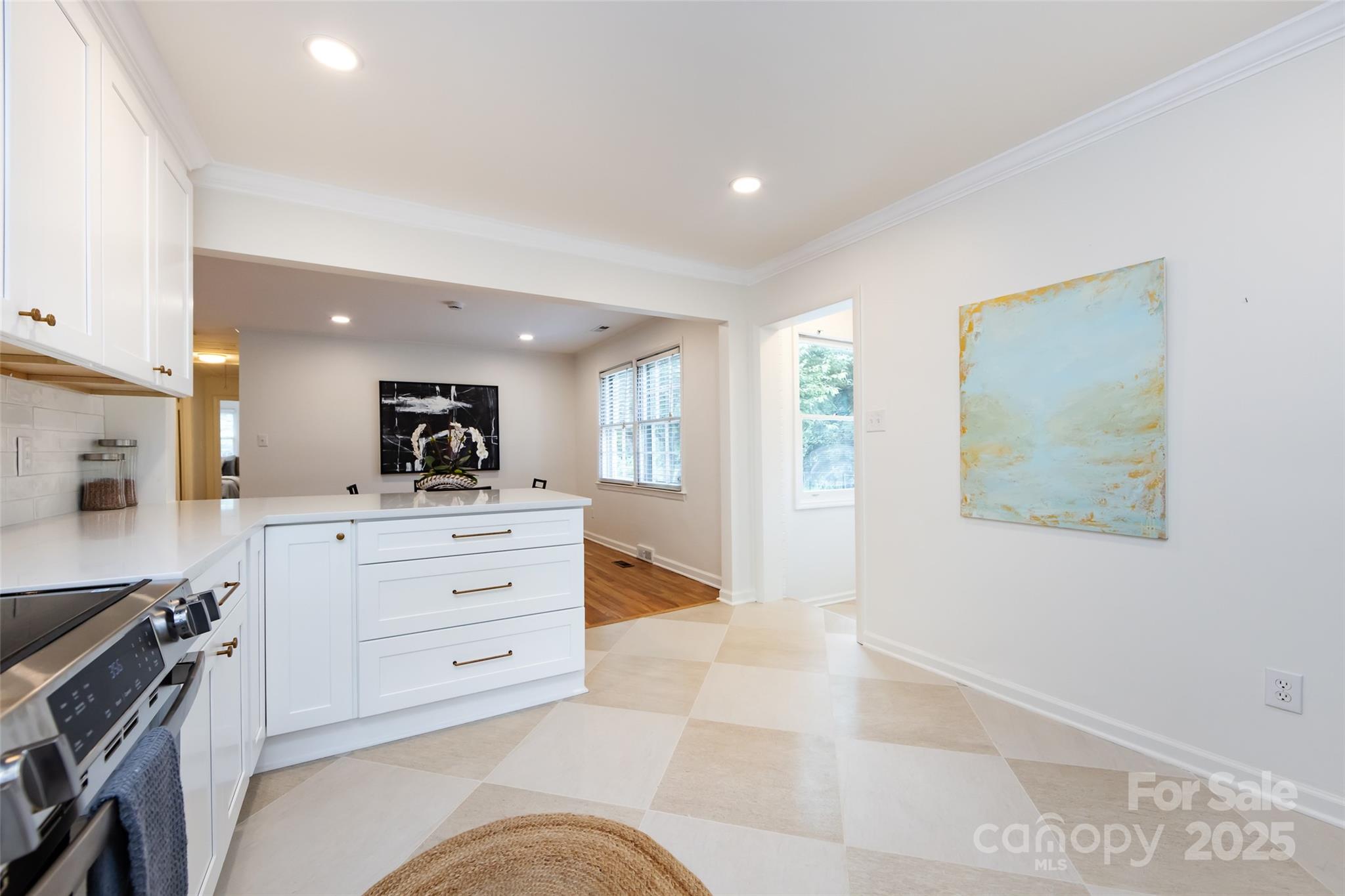 5815 Wedgewood Drive
