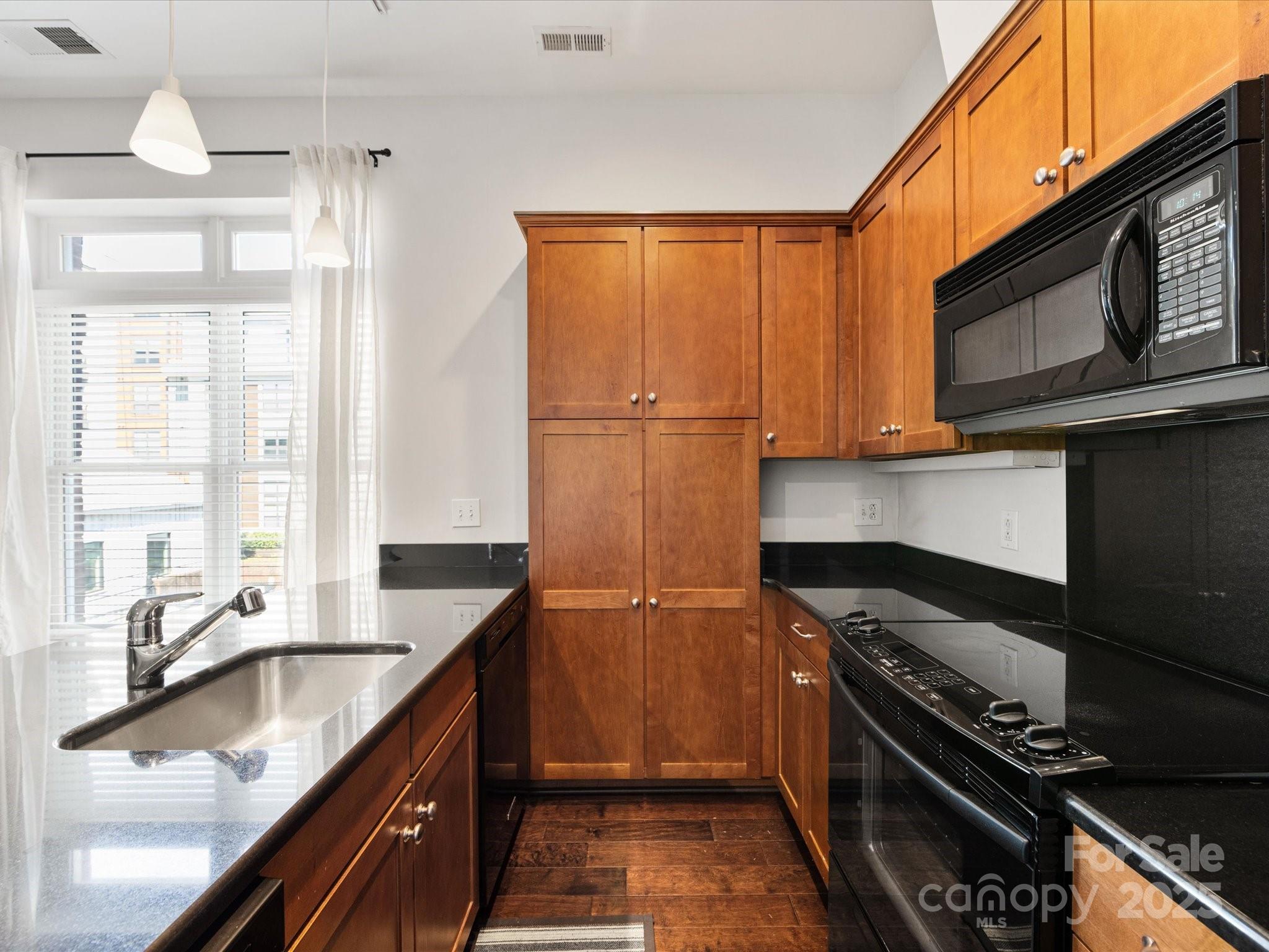 1700 Camden Road Unit: 203