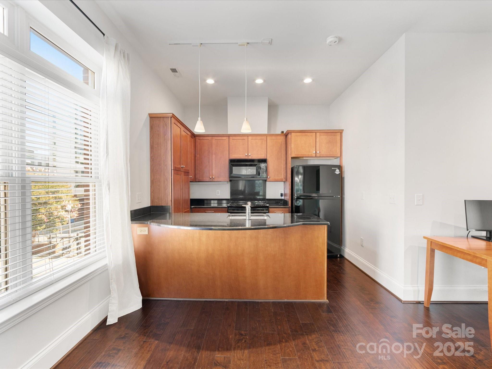 1700 Camden Road Unit: 203