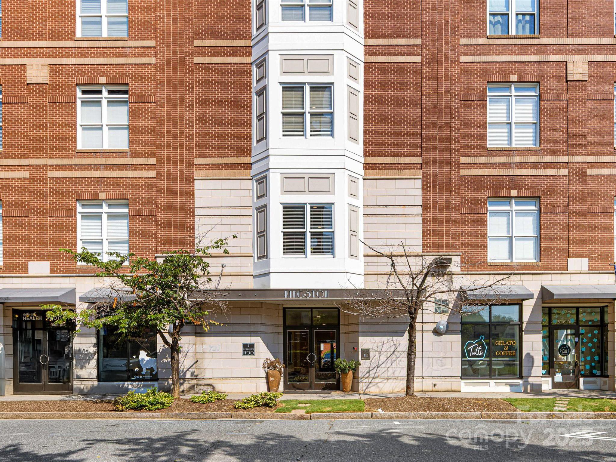 1700 Camden Road Unit: 203
