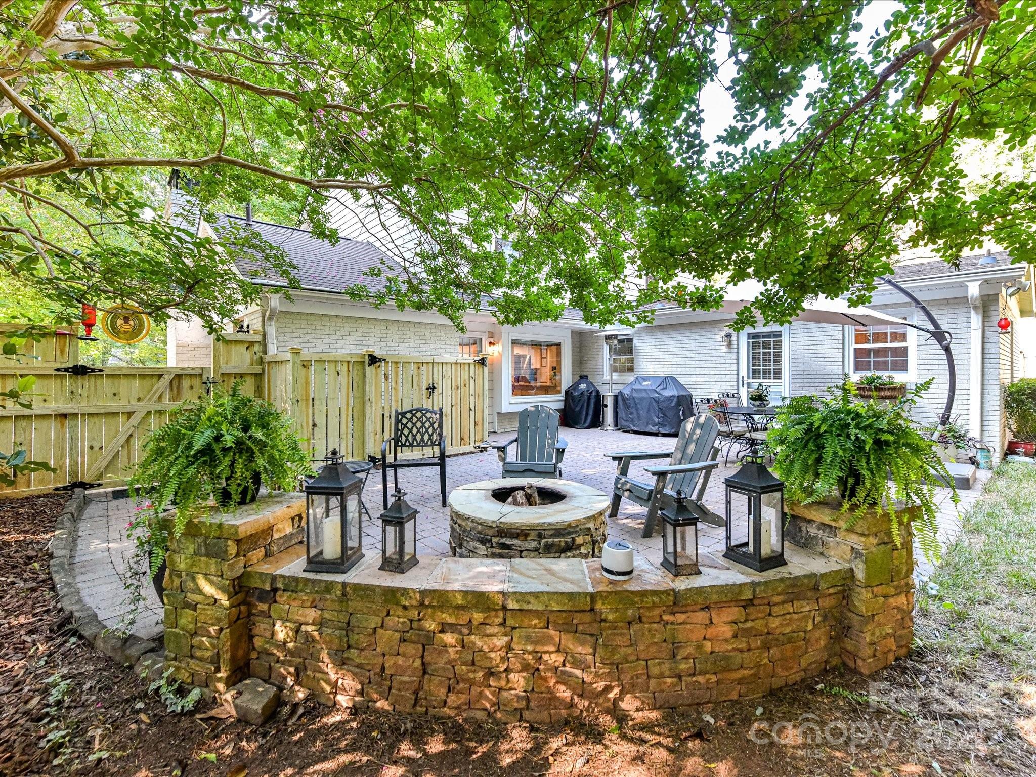 1123 Richard Barry Drive