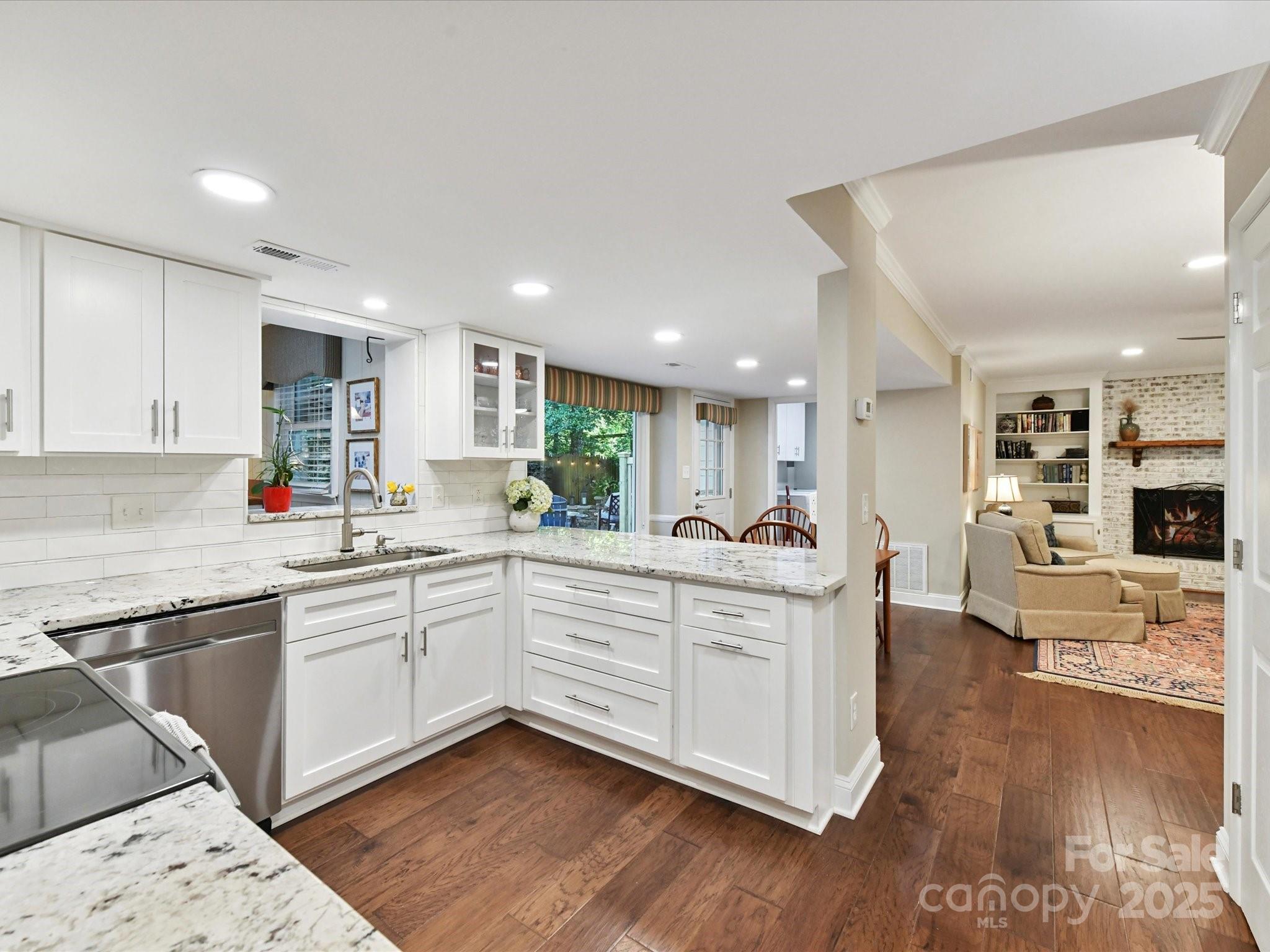 1123 Richard Barry Drive