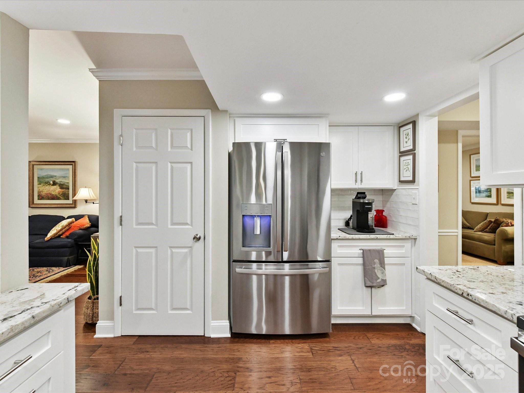 1123 Richard Barry Drive