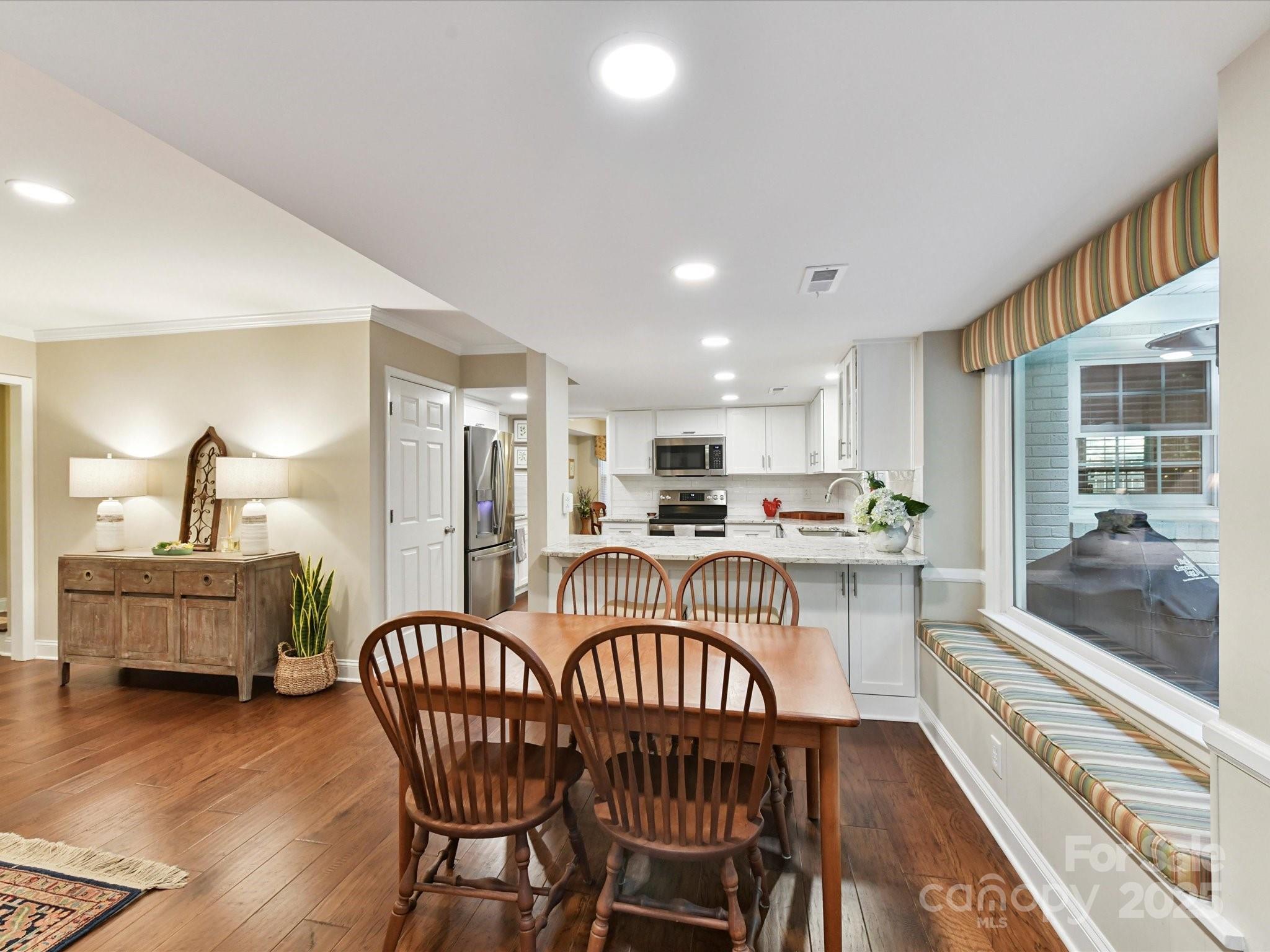 1123 Richard Barry Drive