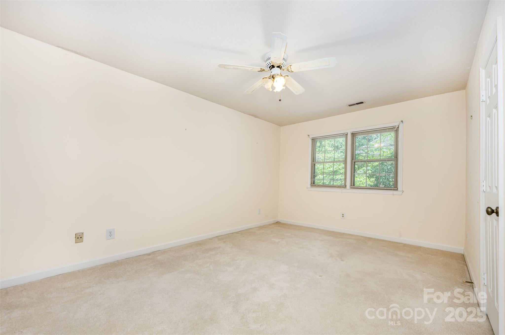6616 Bunker Hill Circle