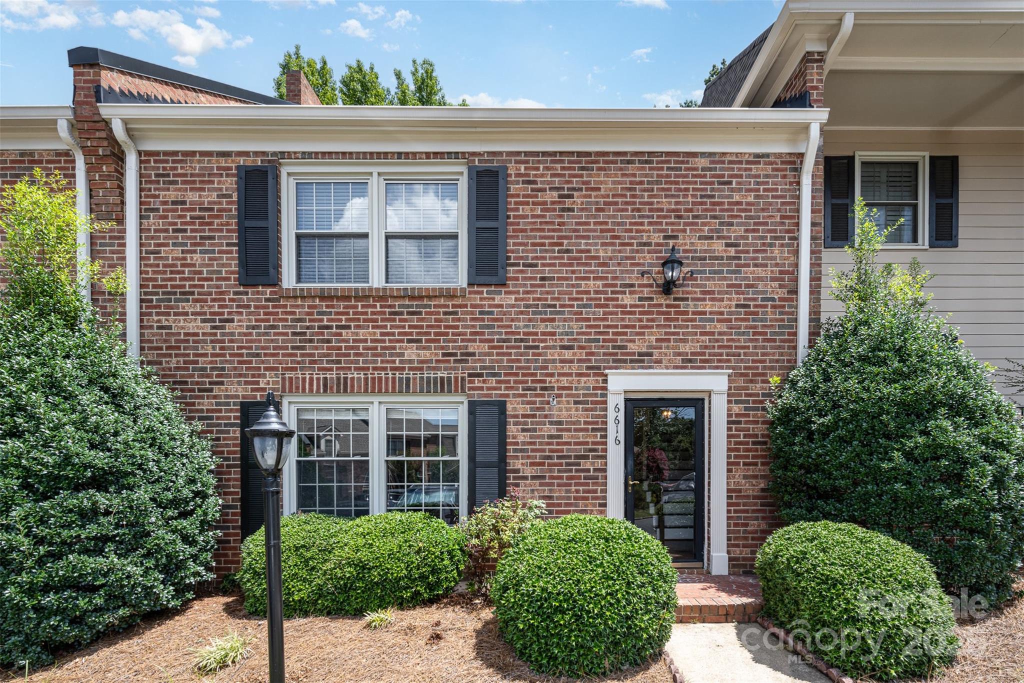 6616 Bunker Hill Circle