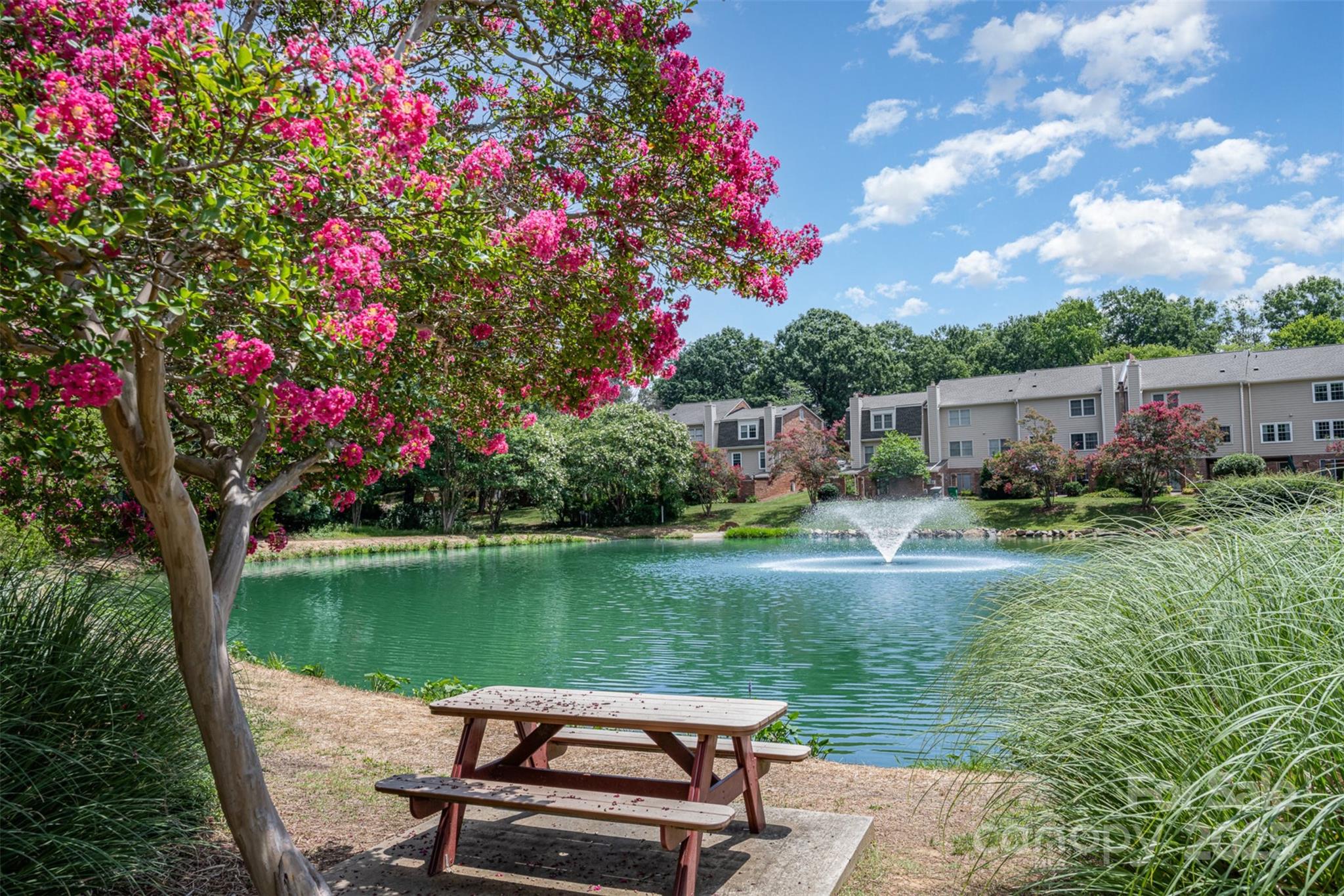 6616 Bunker Hill Circle
