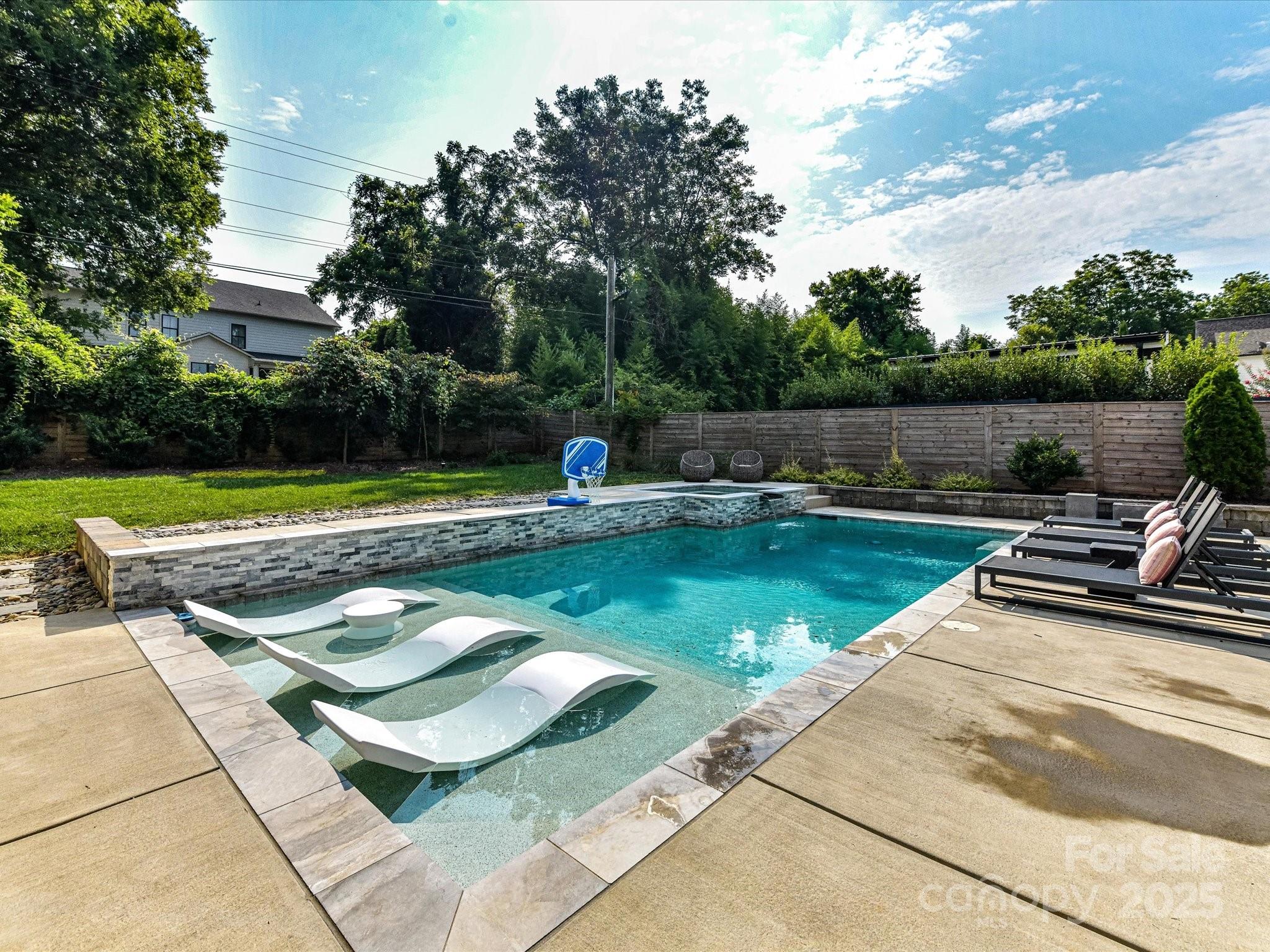 615 Melbourne Court