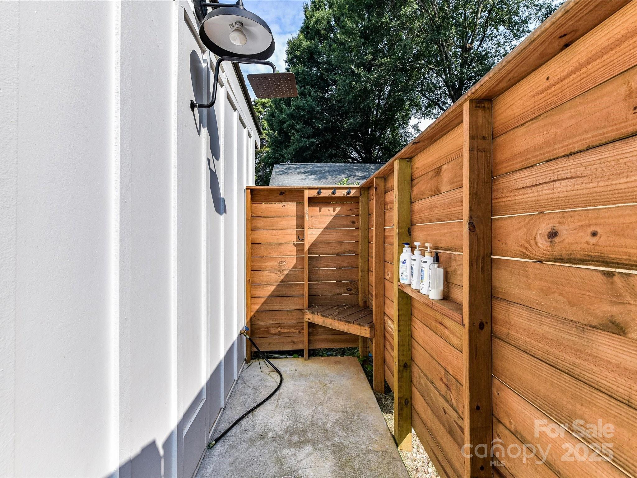 615 Melbourne Court