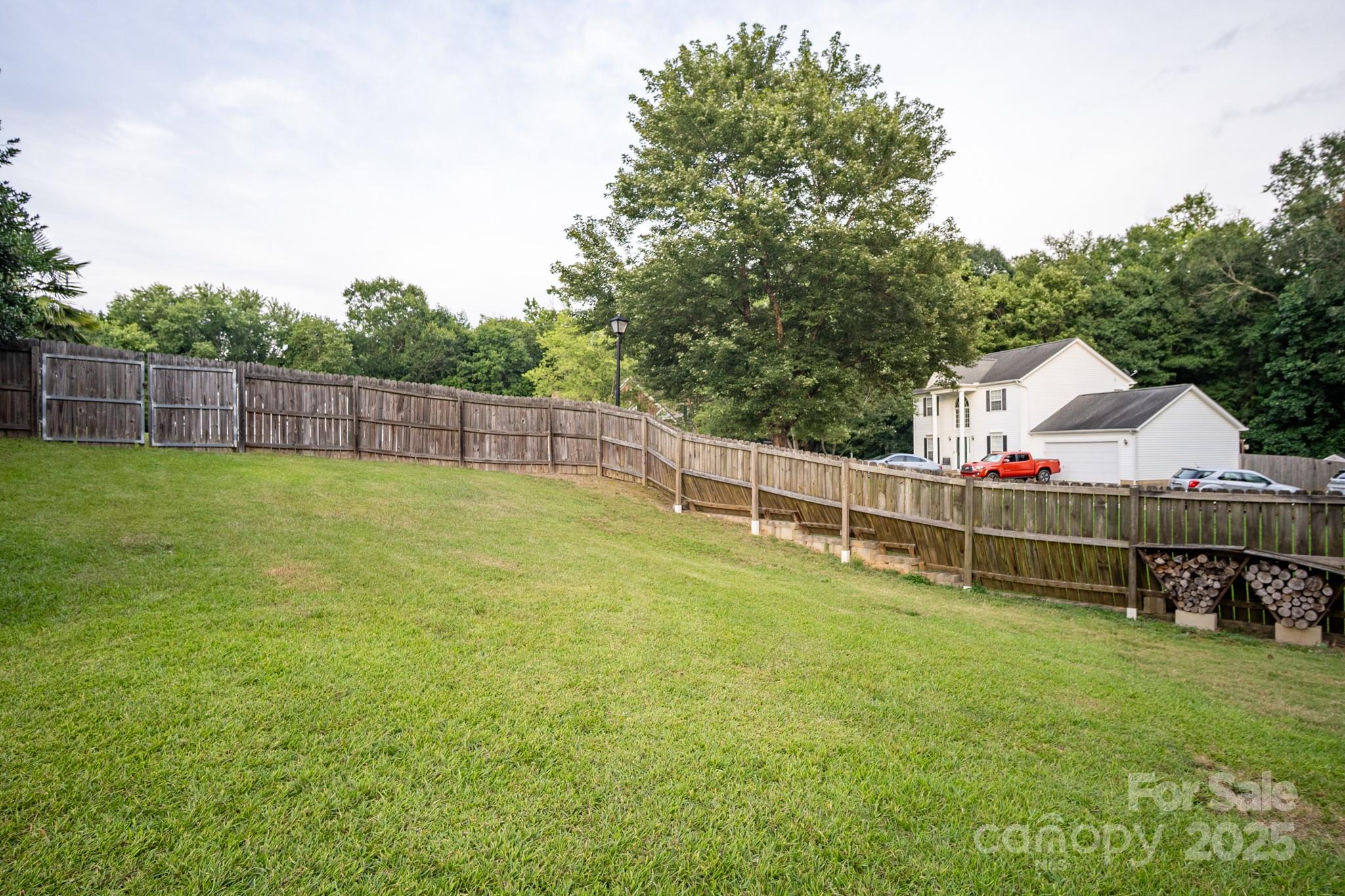 121 S Tanninger Road