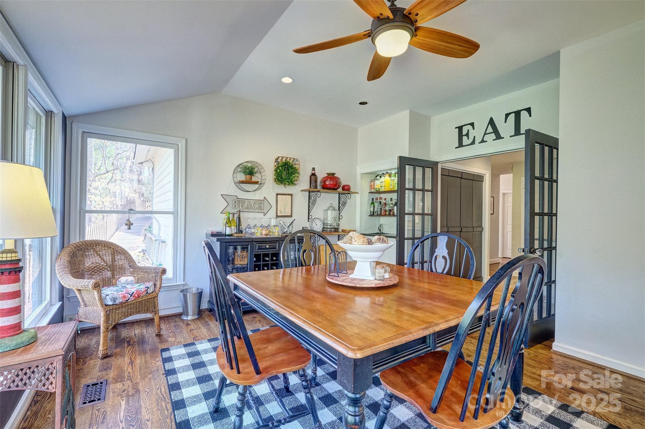 10 Weatherly Way