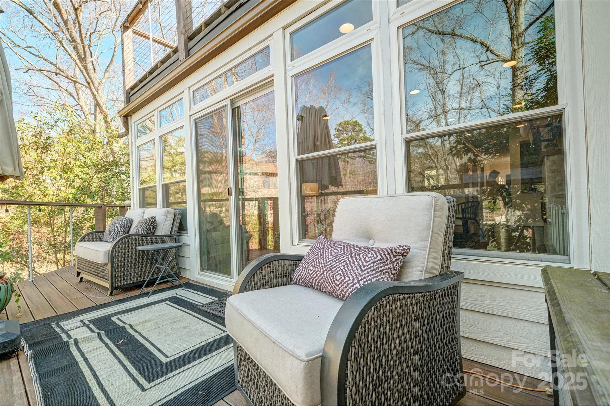 10 Weatherly Way