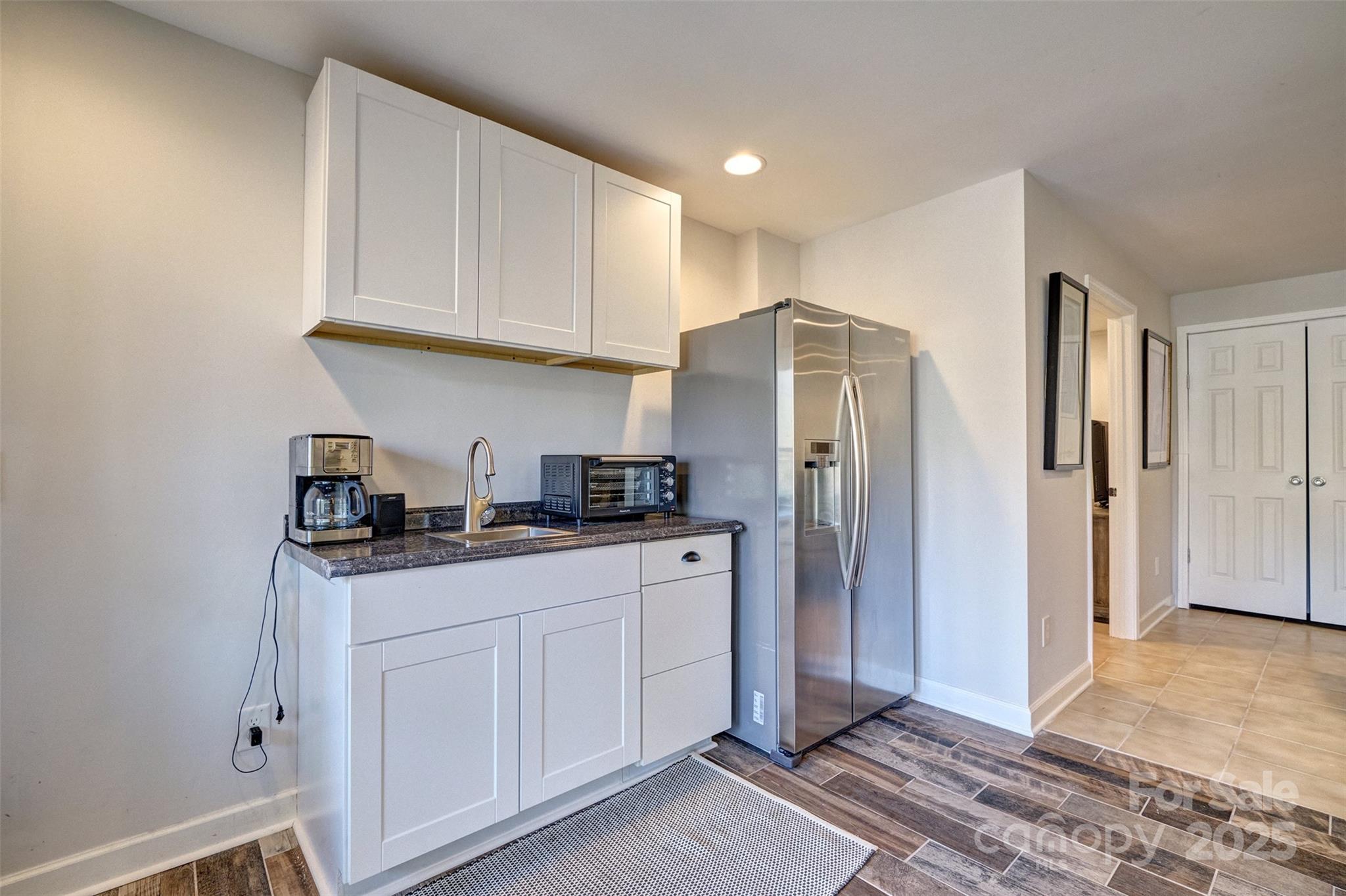 10 Weatherly Way
