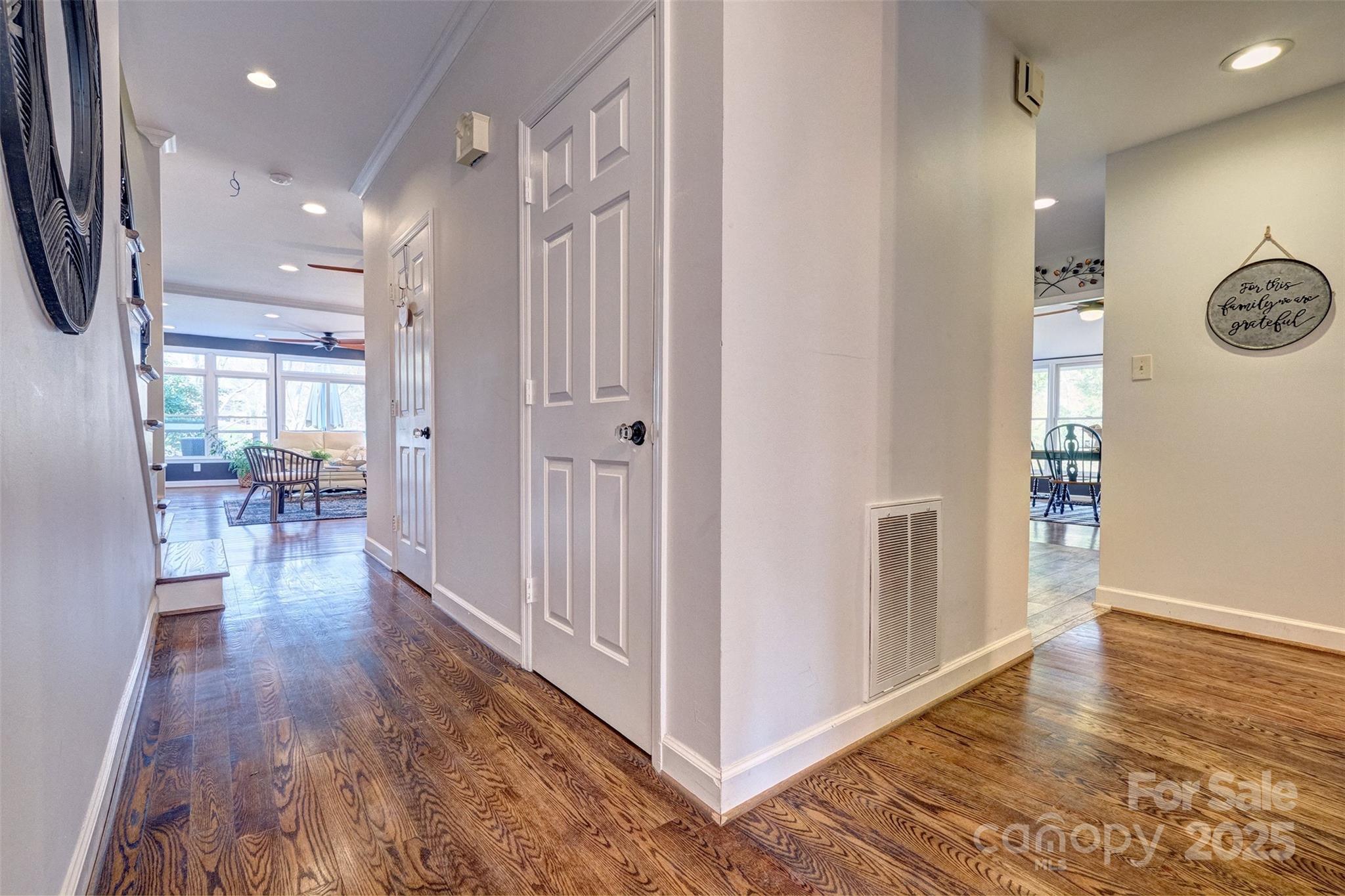 10 Weatherly Way