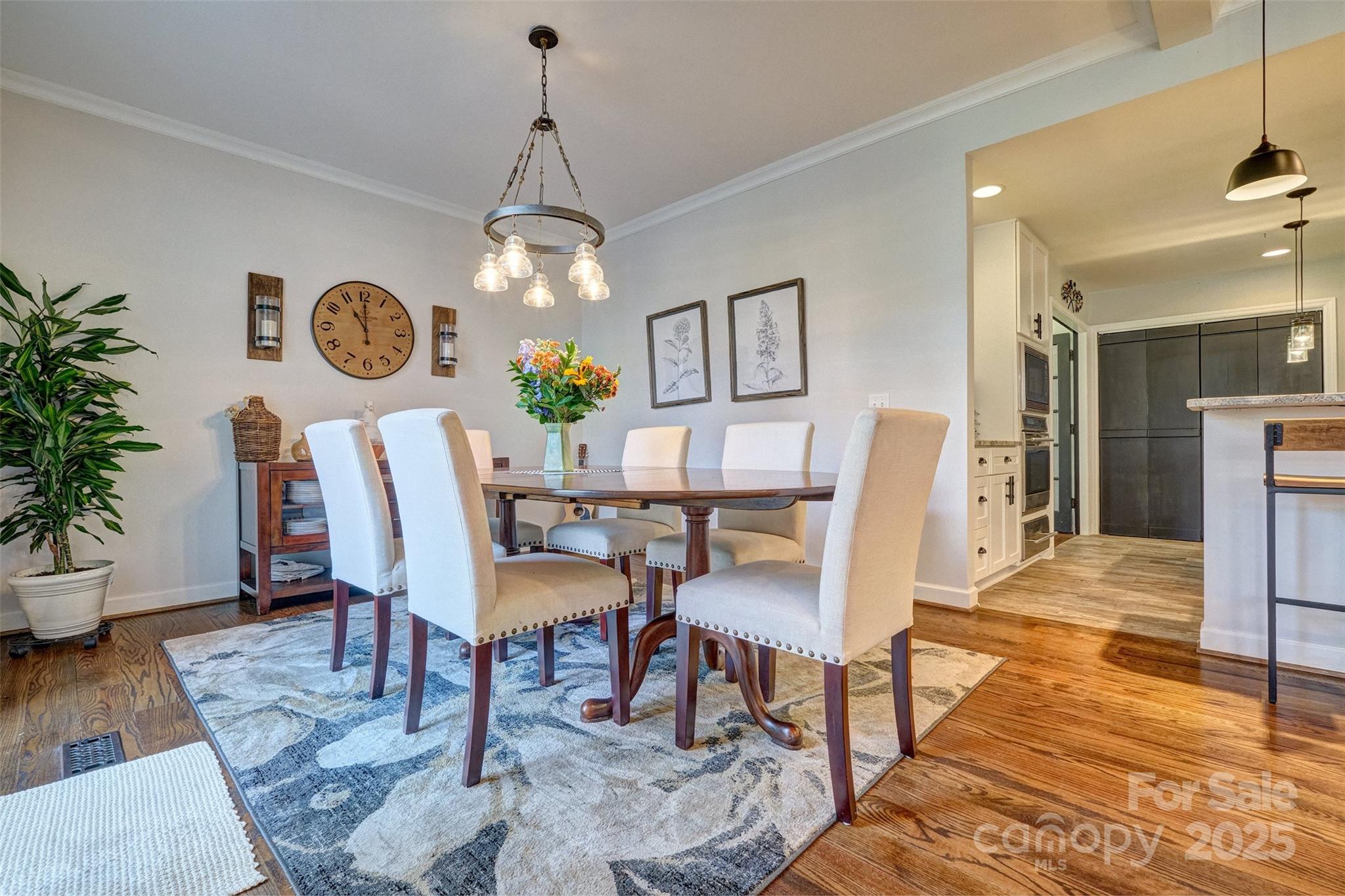 10 Weatherly Way