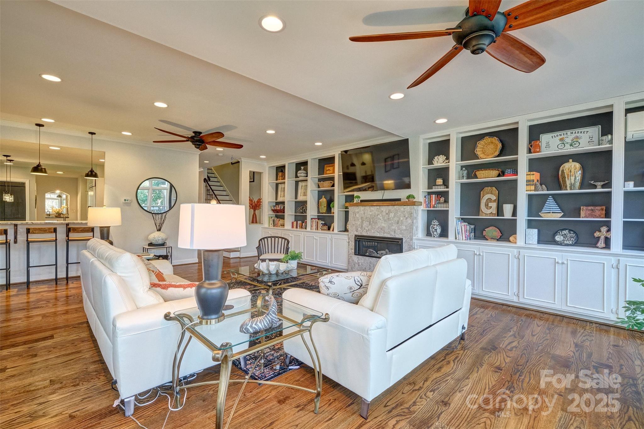 10 Weatherly Way