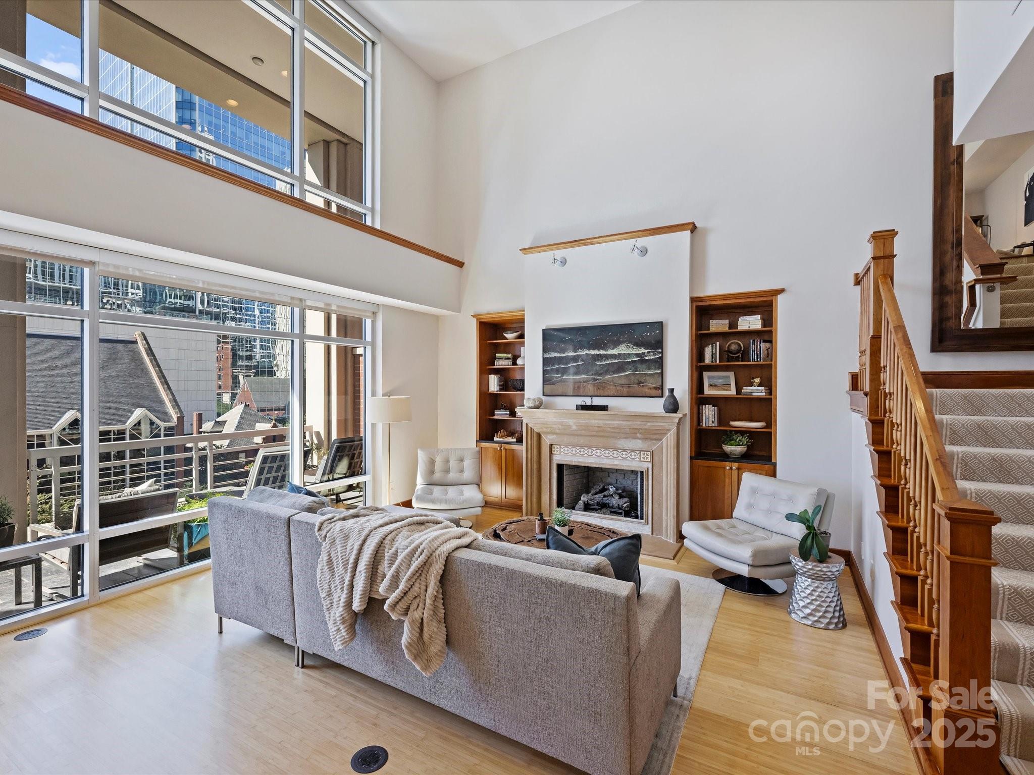 435 S Tryon Street Unit: 307