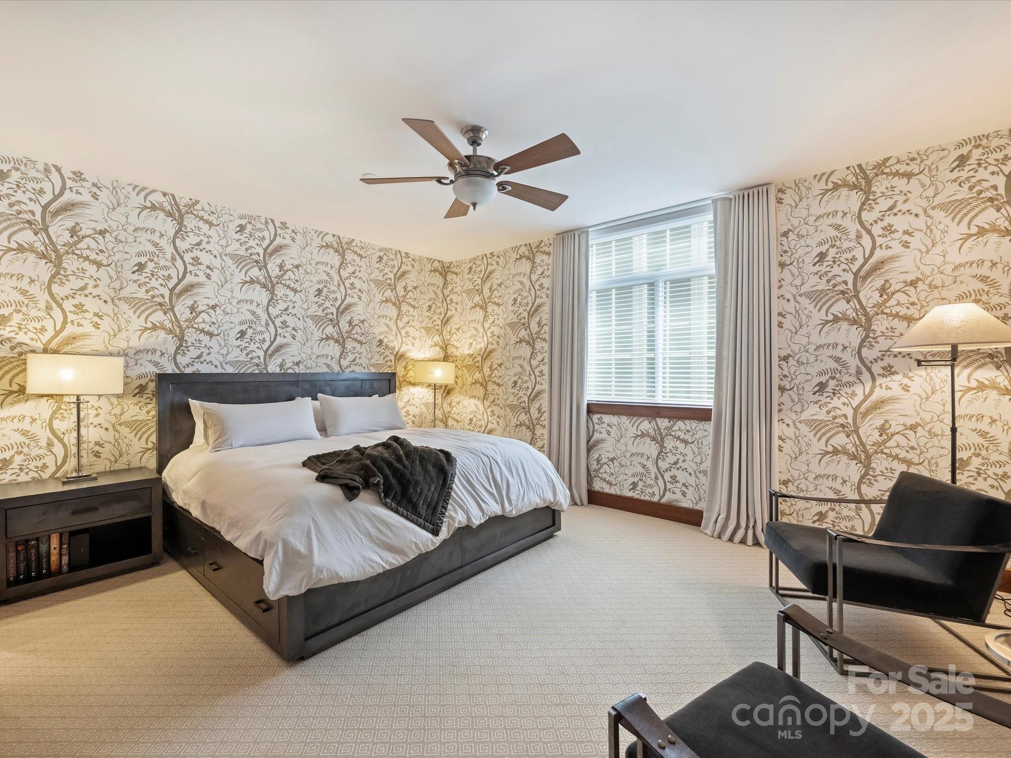 435 S Tryon Street Unit: 307
