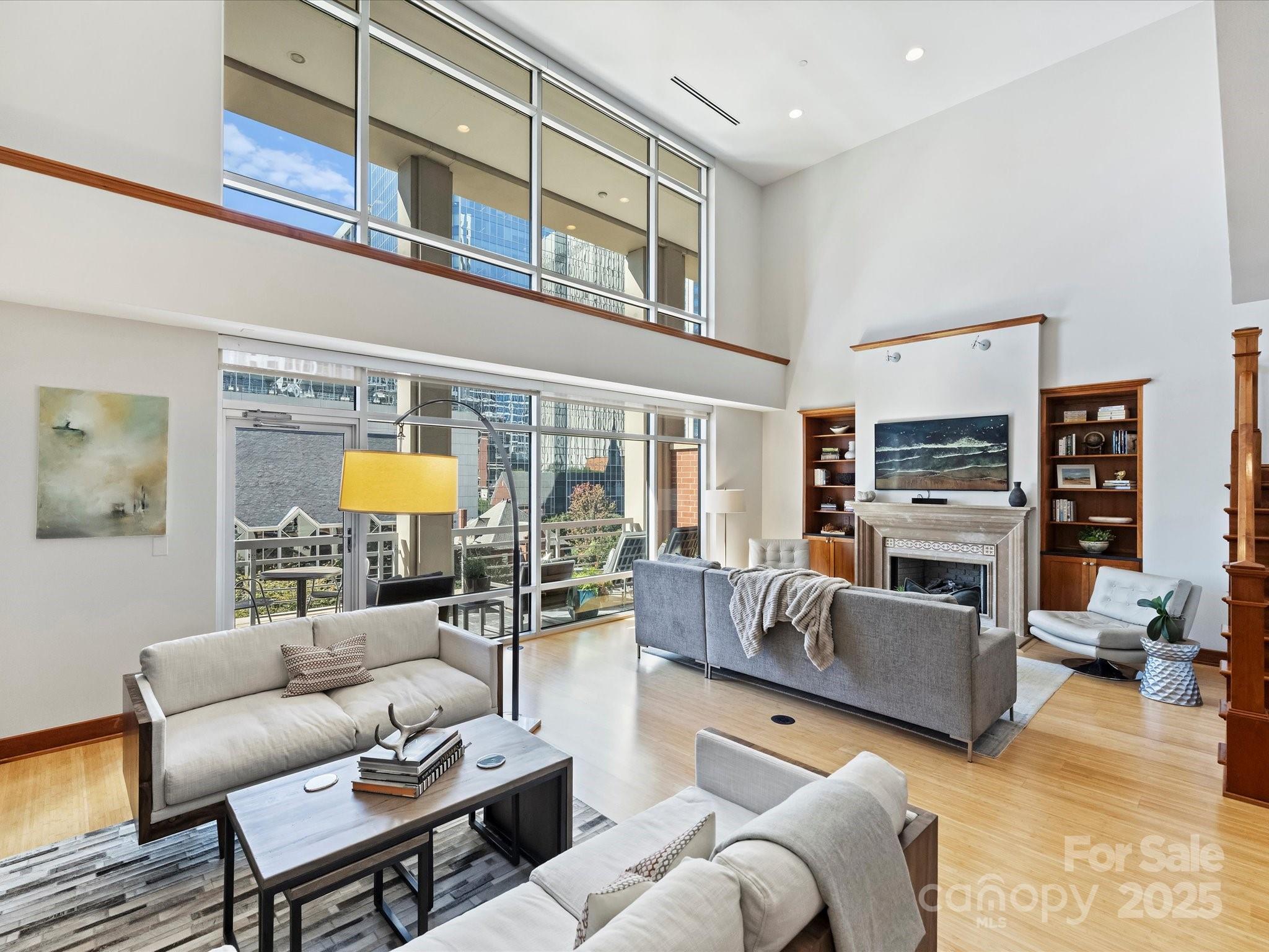 435 S Tryon Street Unit: 307