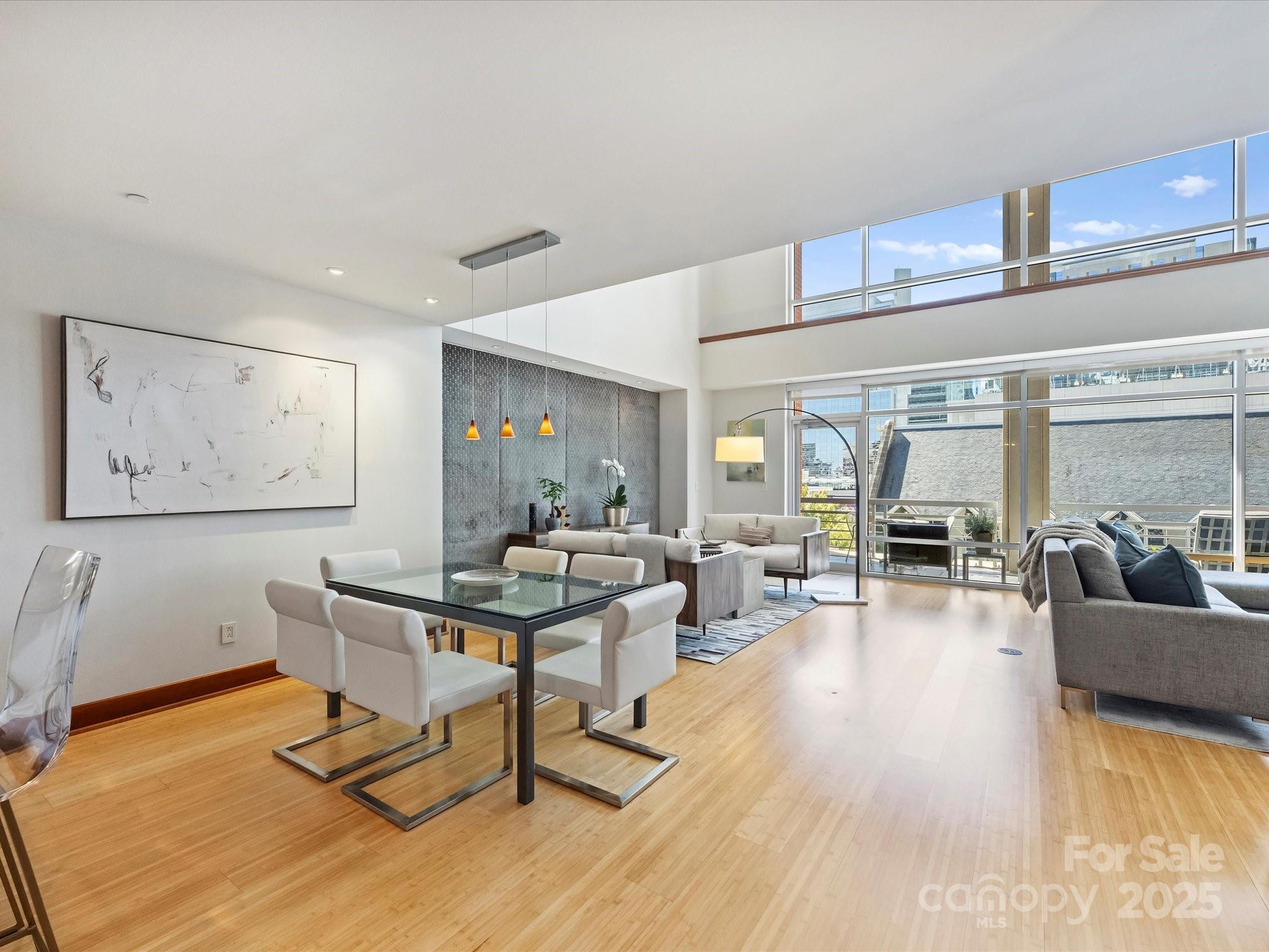 435 S Tryon Street Unit: 307