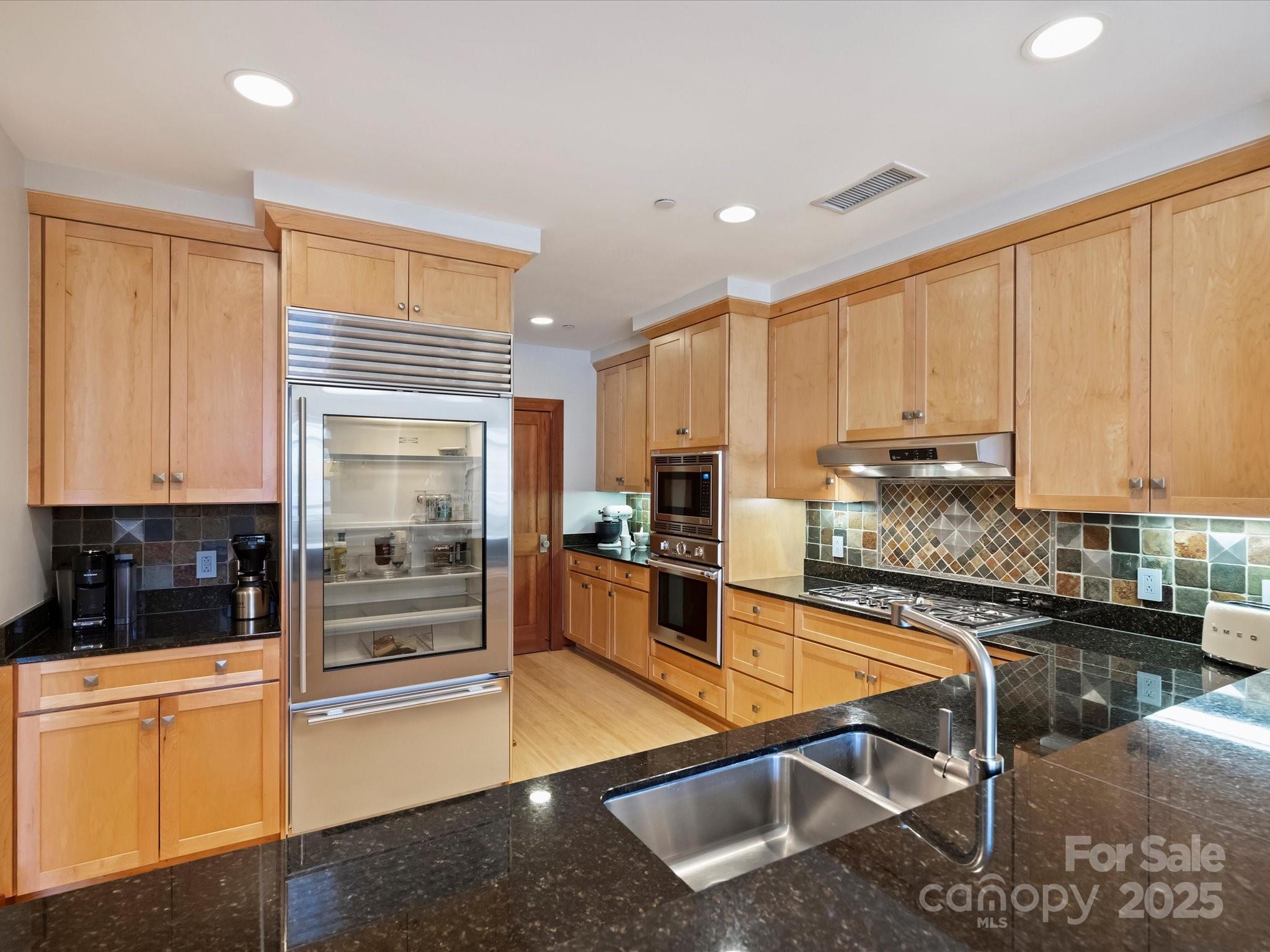 435 S Tryon Street Unit: 307