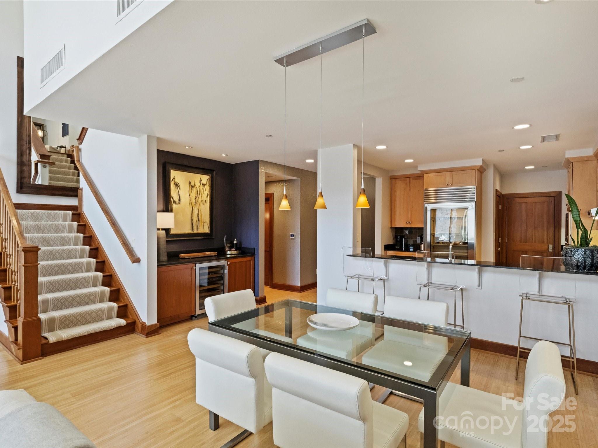 435 S Tryon Street Unit: 307