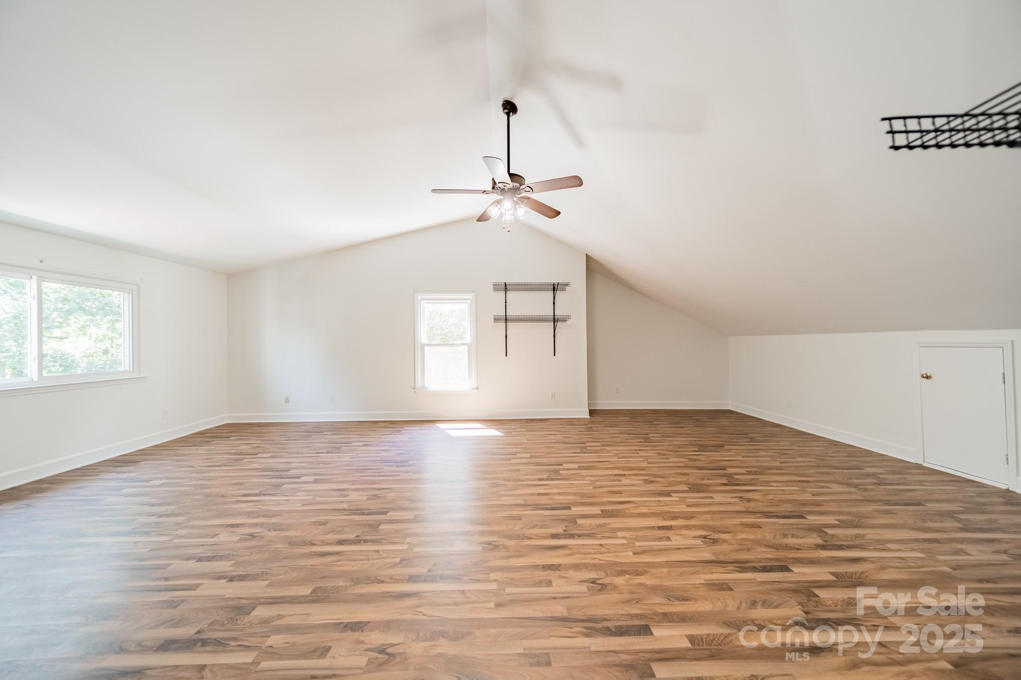 4900 Ridgetop Trail