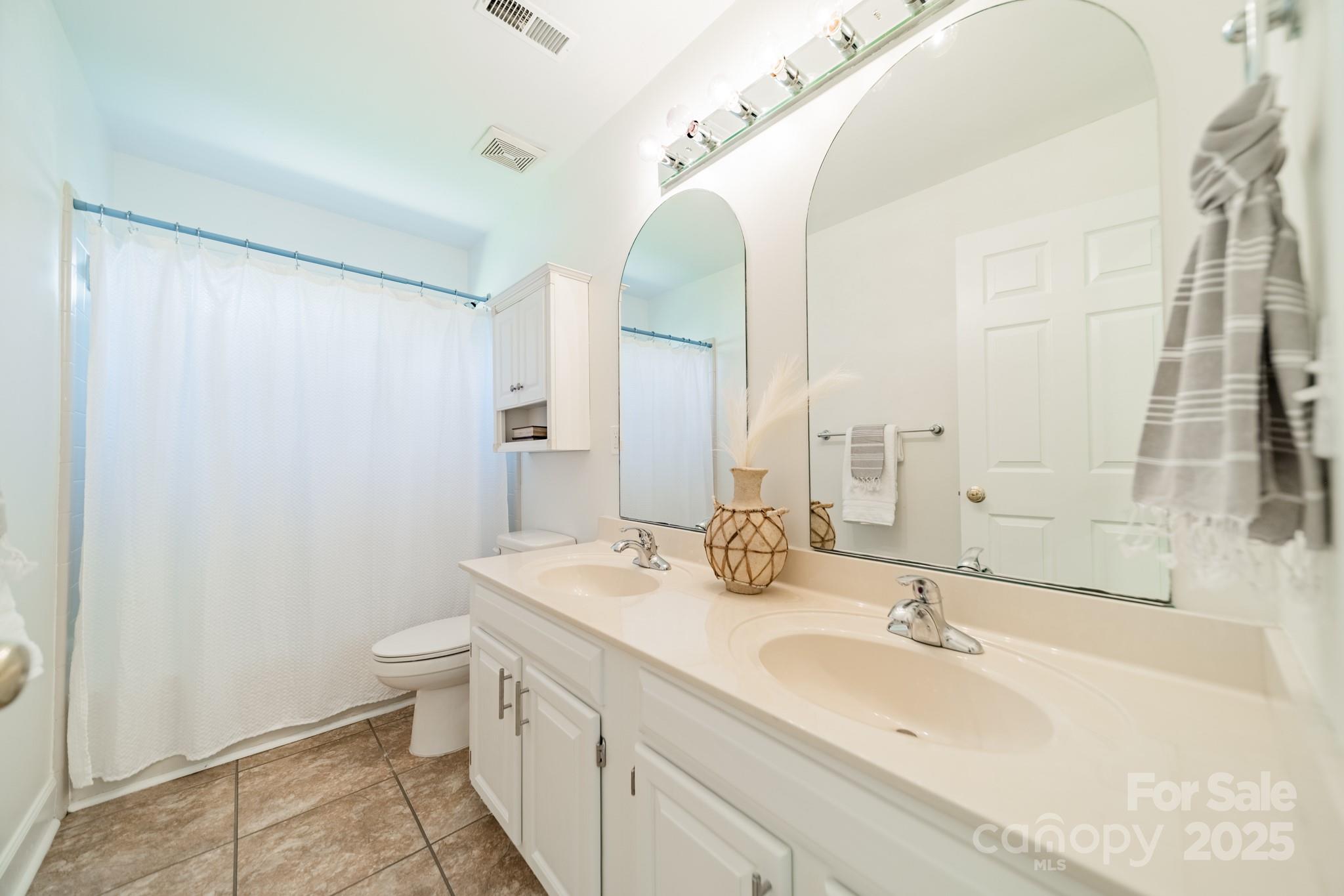 4900 Ridgetop Trail