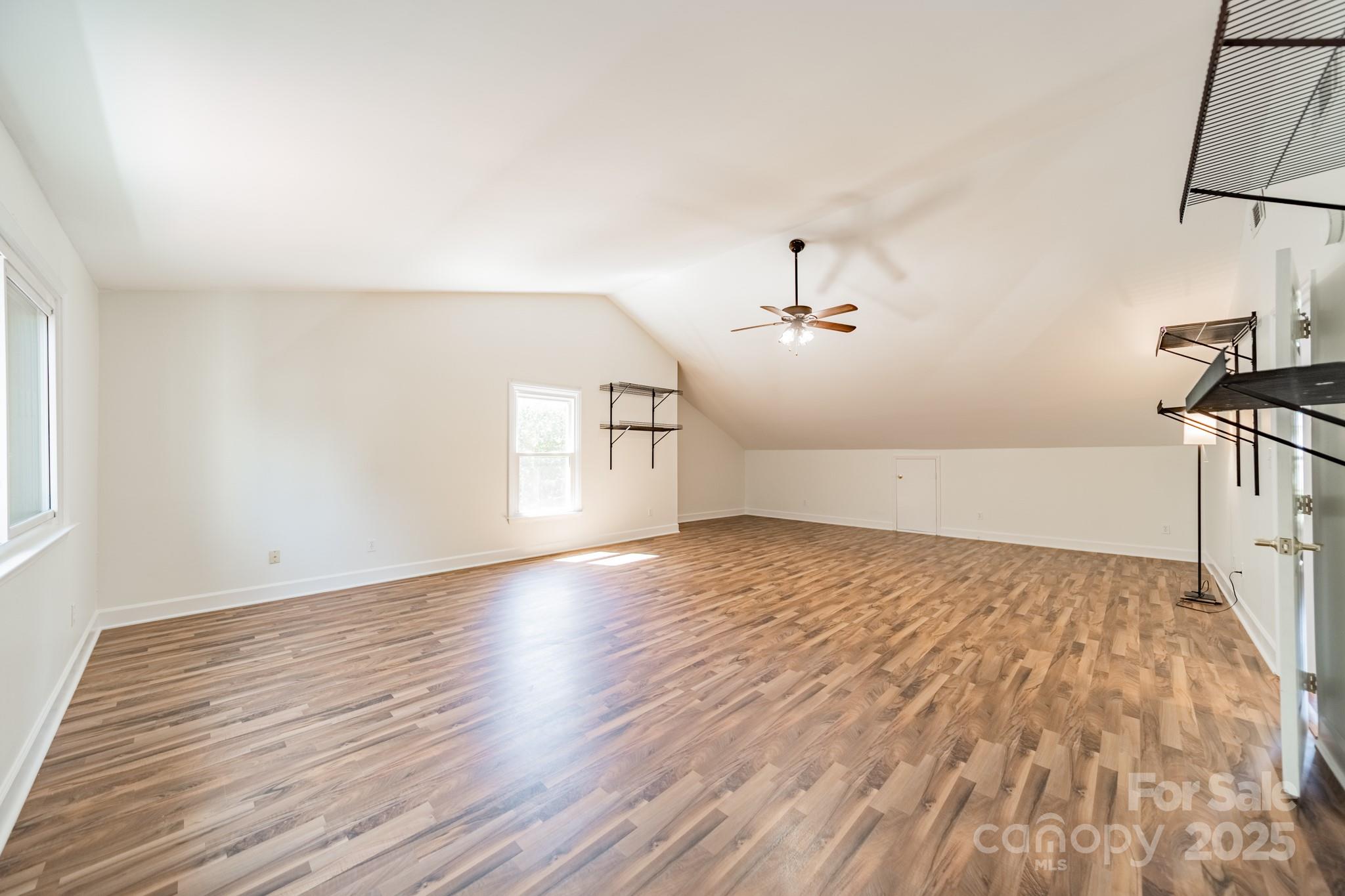 4900 Ridgetop Trail