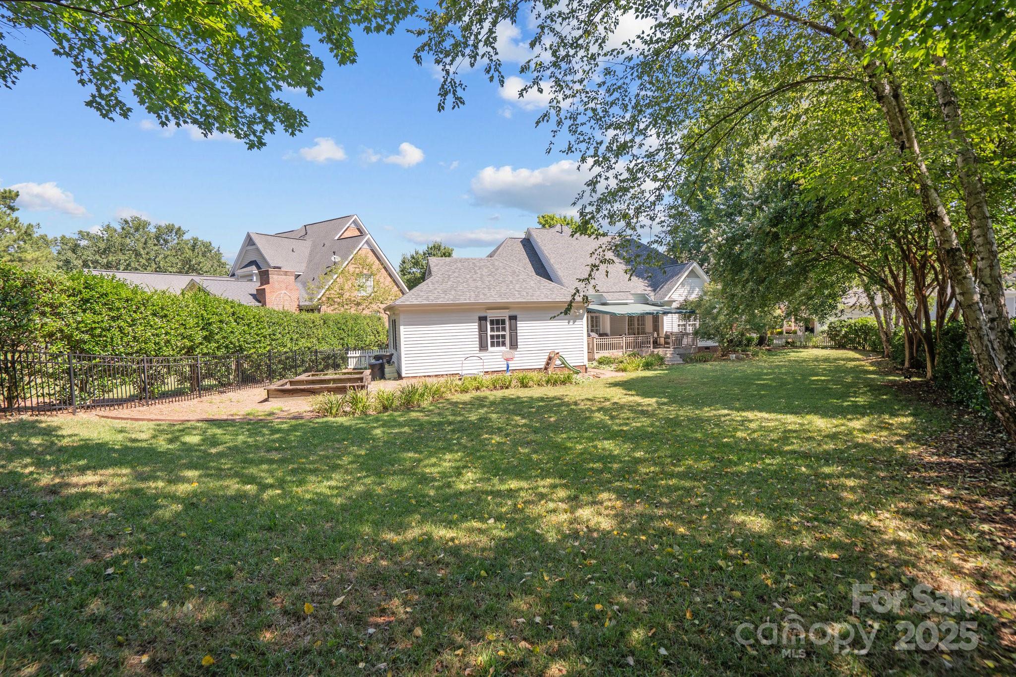 7213 Lutzen Way Court