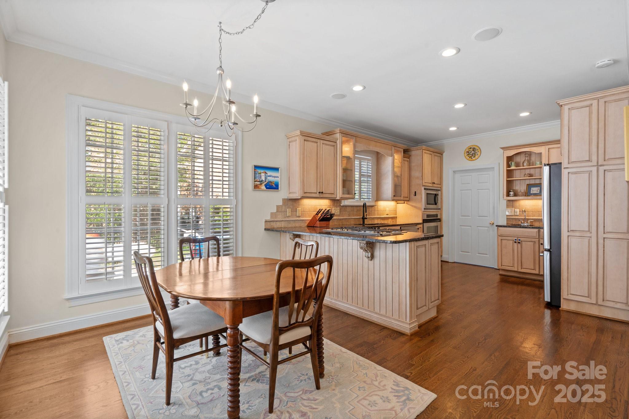 7213 Lutzen Way Court