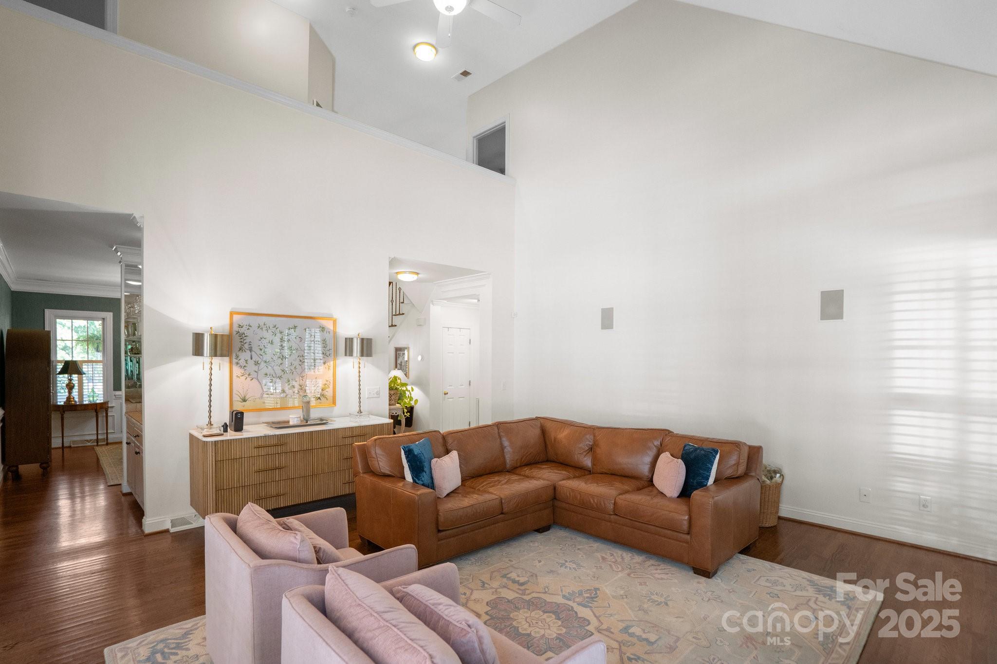 7213 Lutzen Way Court