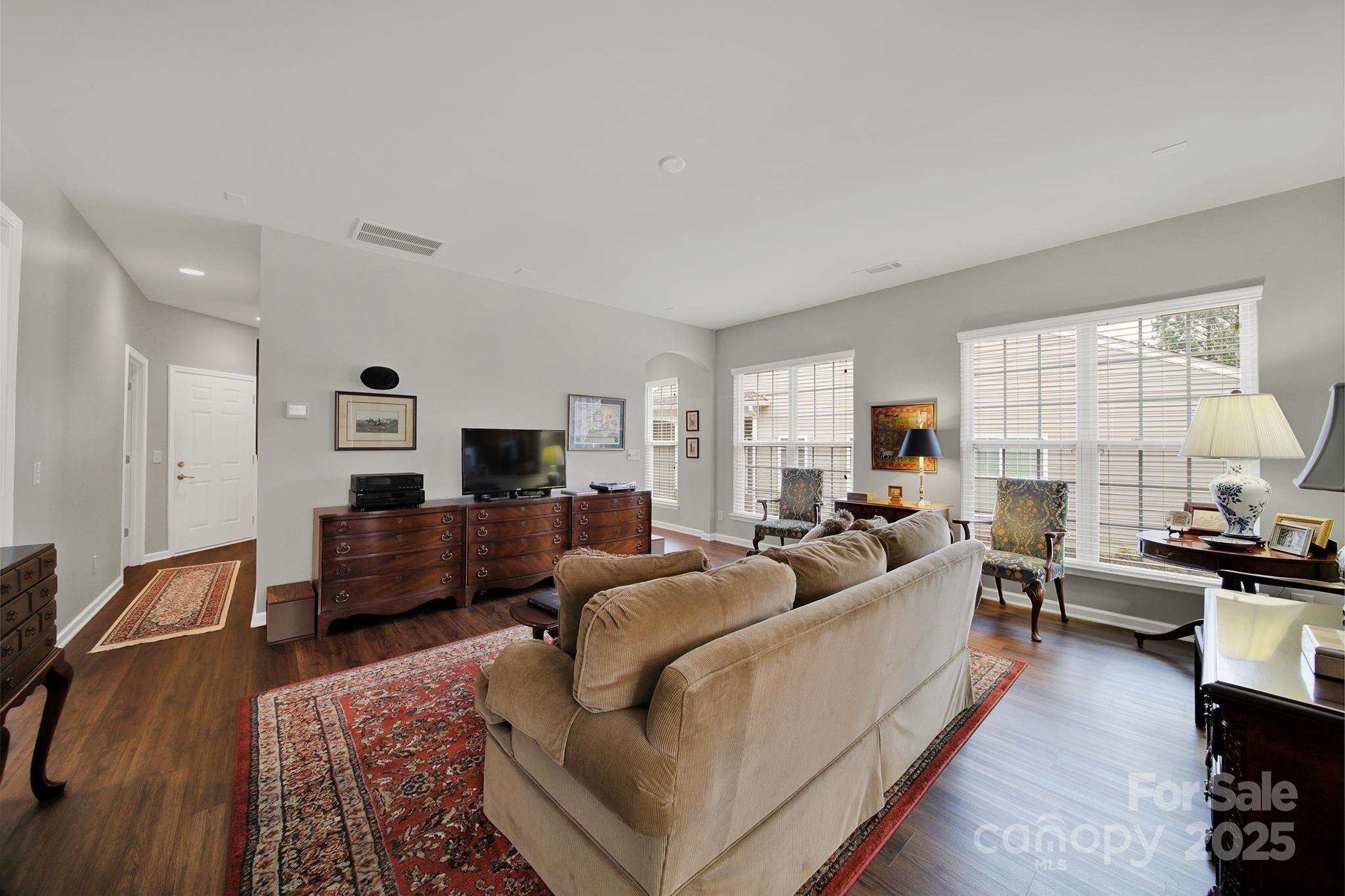 2022 Hudson Lane