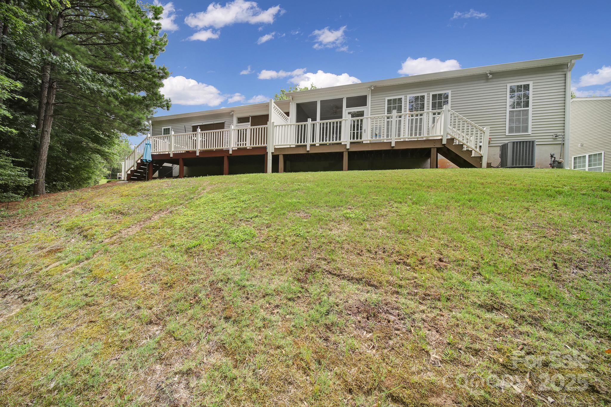 2022 Hudson Lane