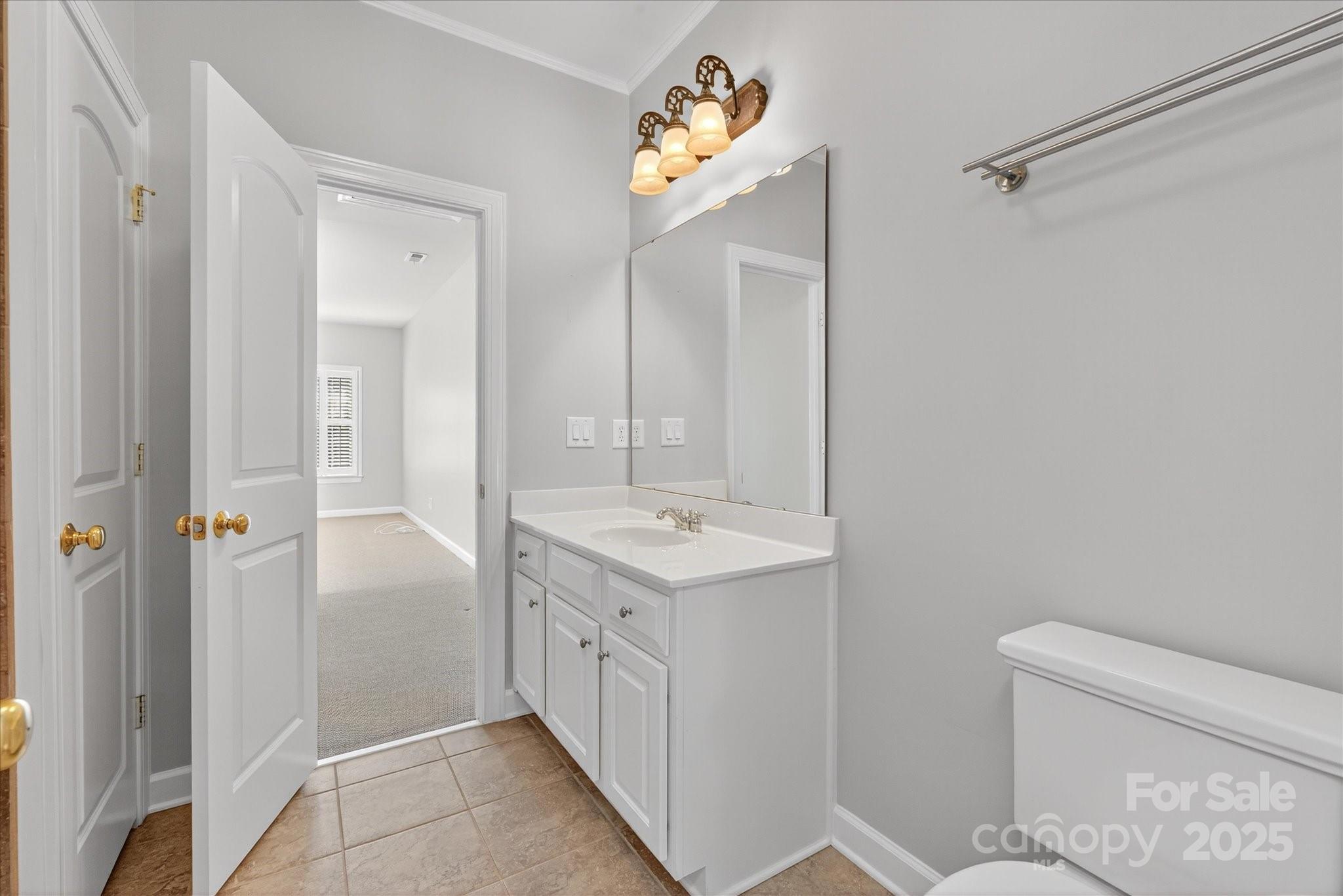 11756 Easthampton Circle