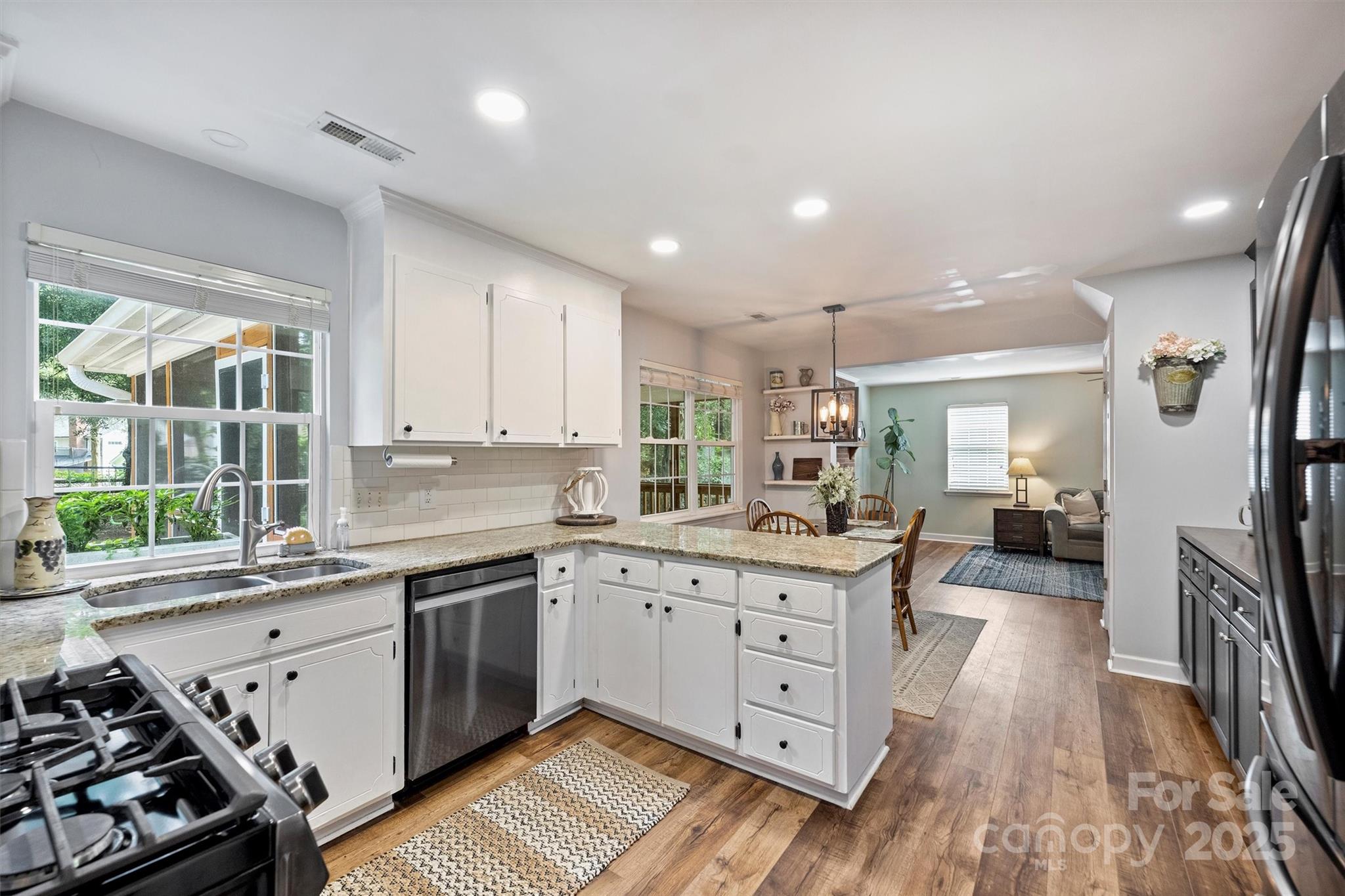 8520 Golf Ridge Drive