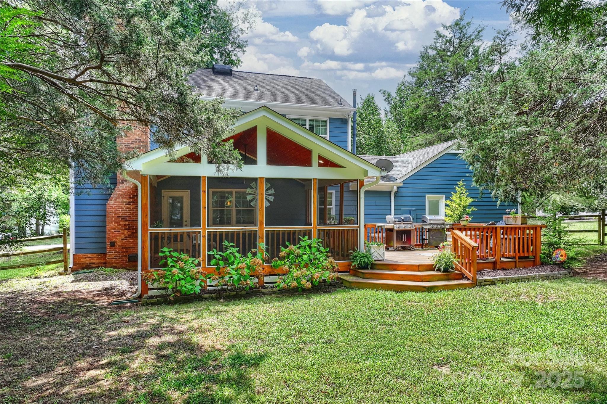 8520 Golf Ridge Drive