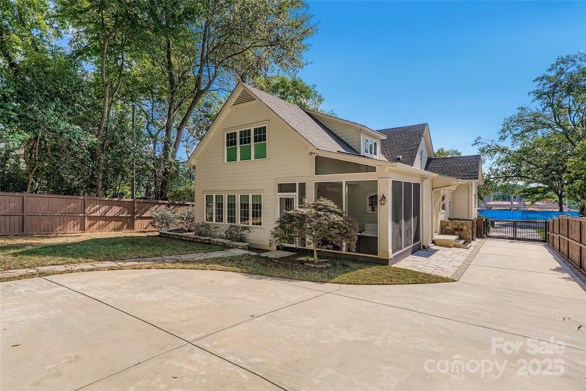 3826 Haven Drive
