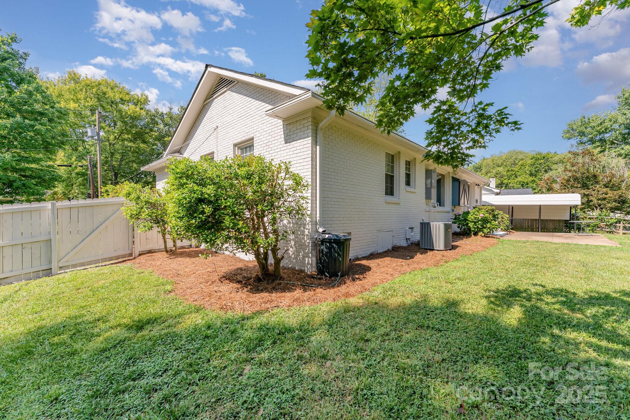 7509 Woodstream Drive
